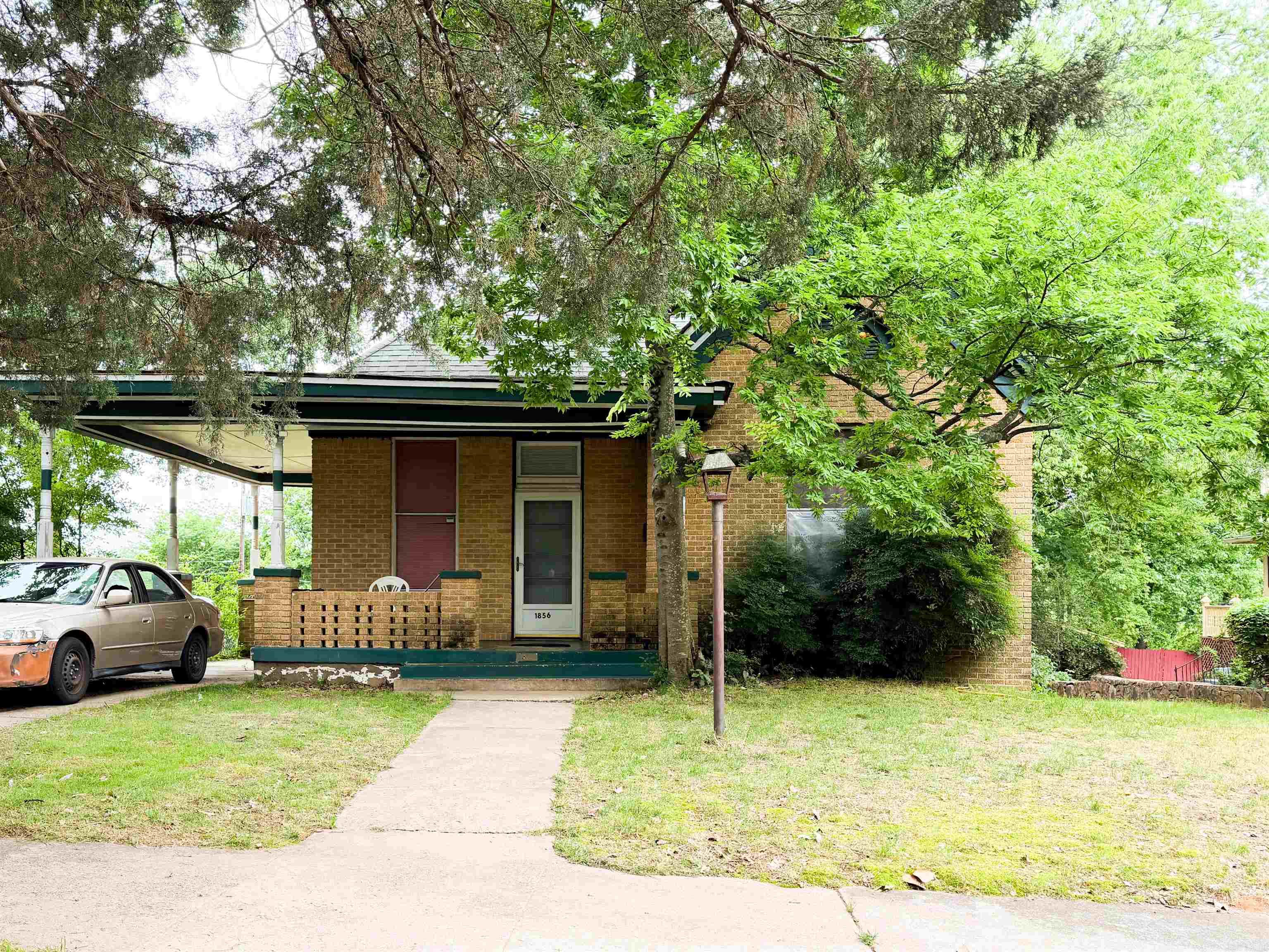 Weldon E Wrights - Residential