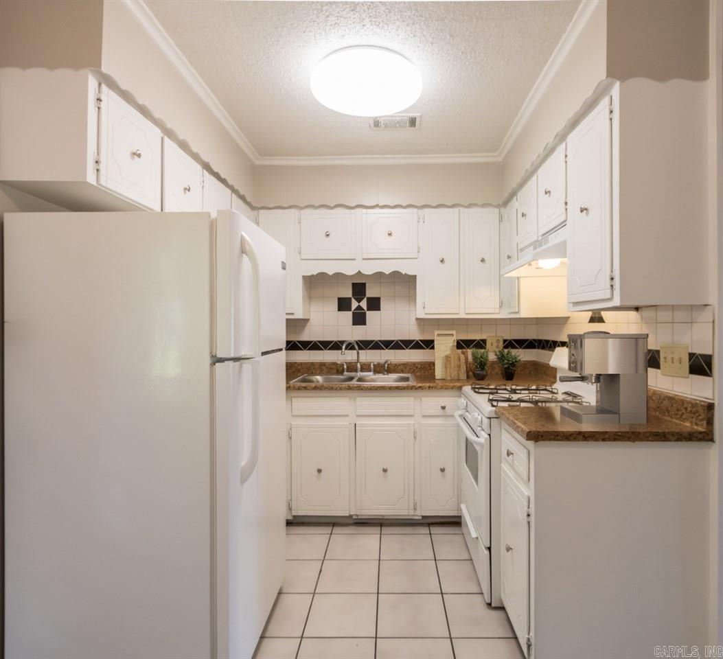 Stonewall - Residential Lease