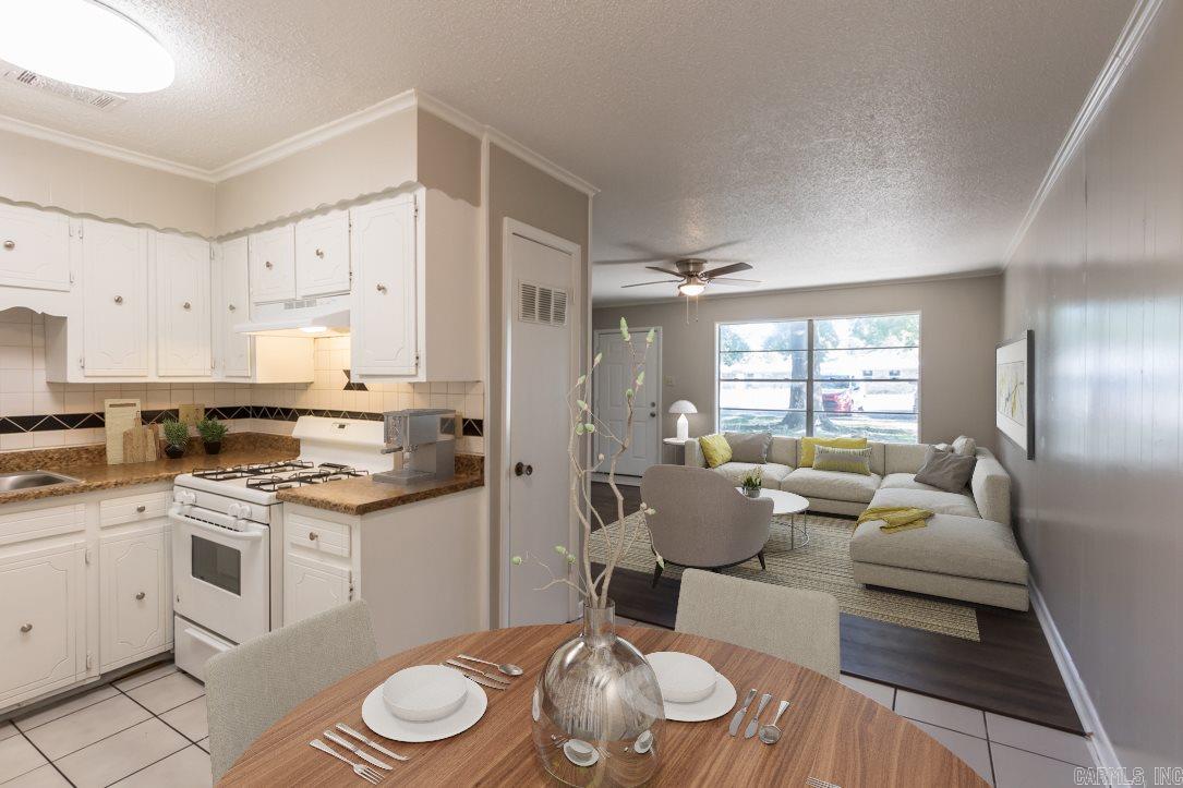 Stonewall - Residential Lease