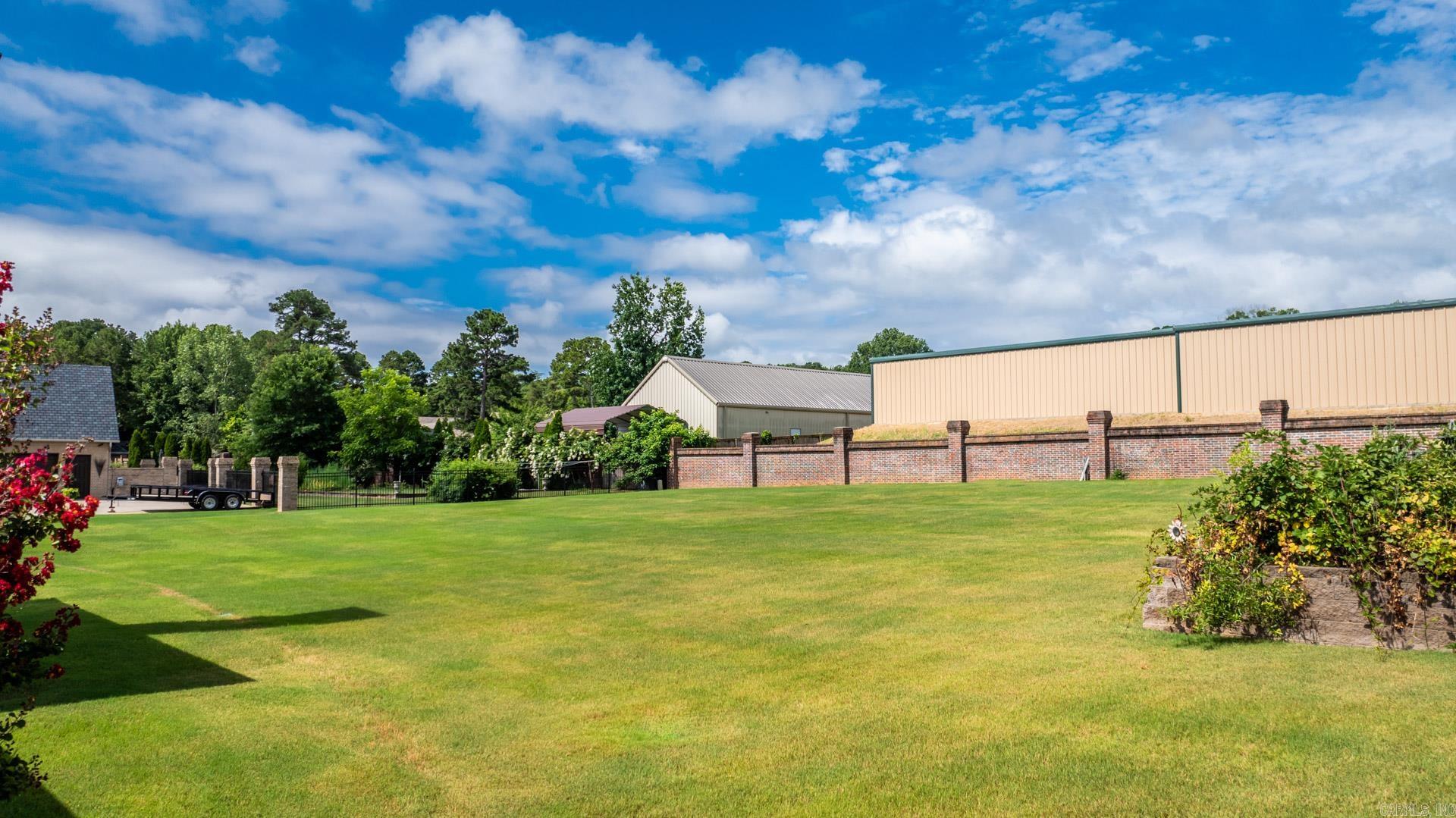 HUNTINGTON COVE - Residential