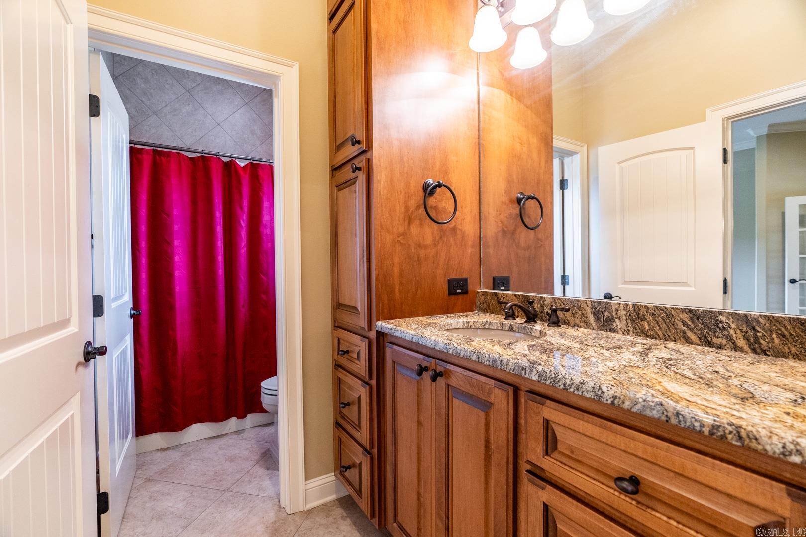 HUNTINGTON COVE - Residential