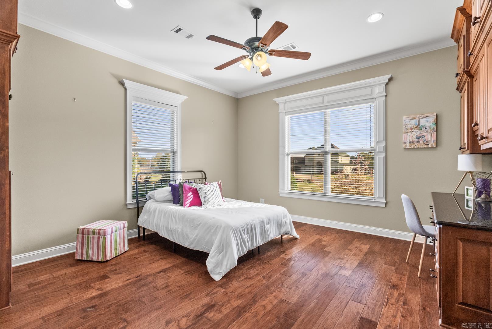 HUNTINGTON COVE - Residential