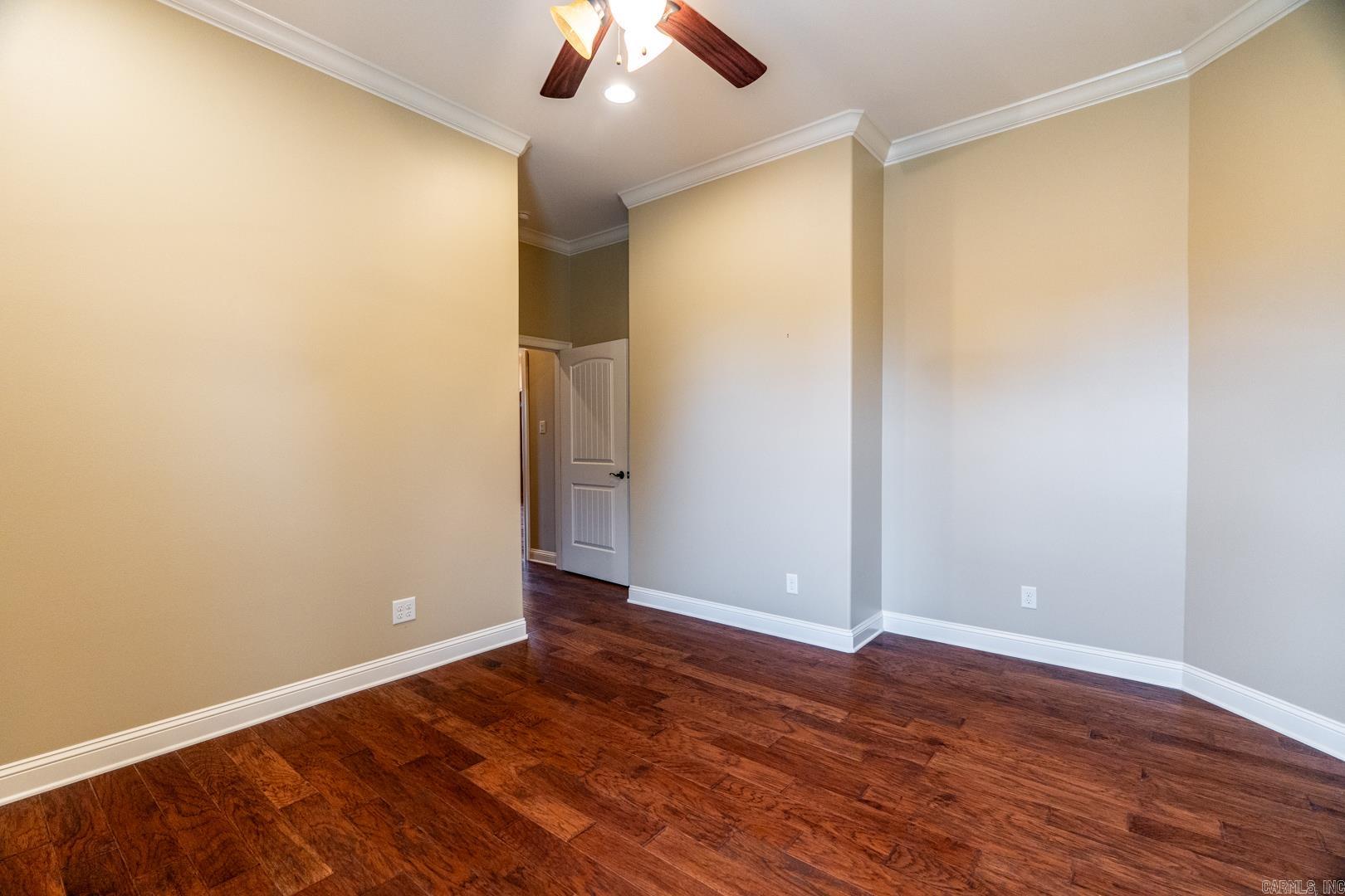 HUNTINGTON COVE - Residential