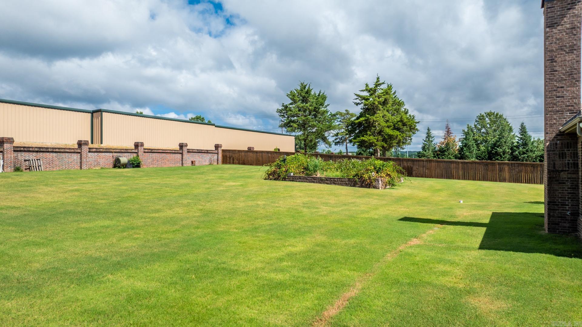 HUNTINGTON COVE - Residential