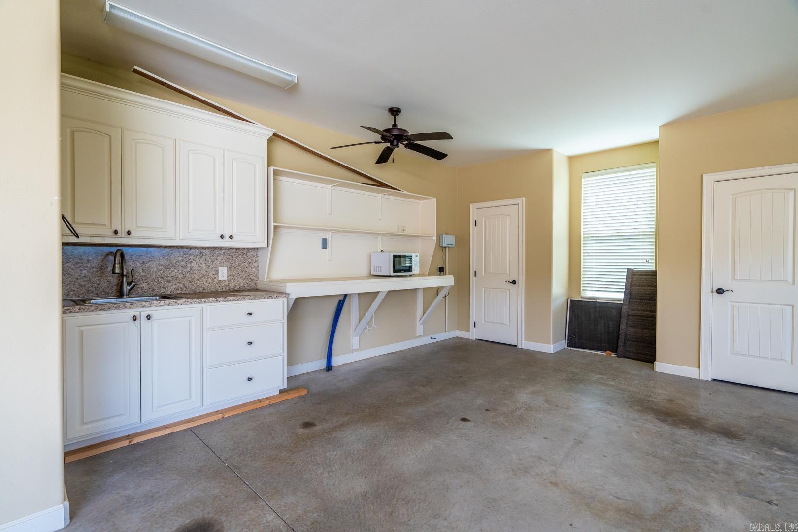 HUNTINGTON COVE - Residential