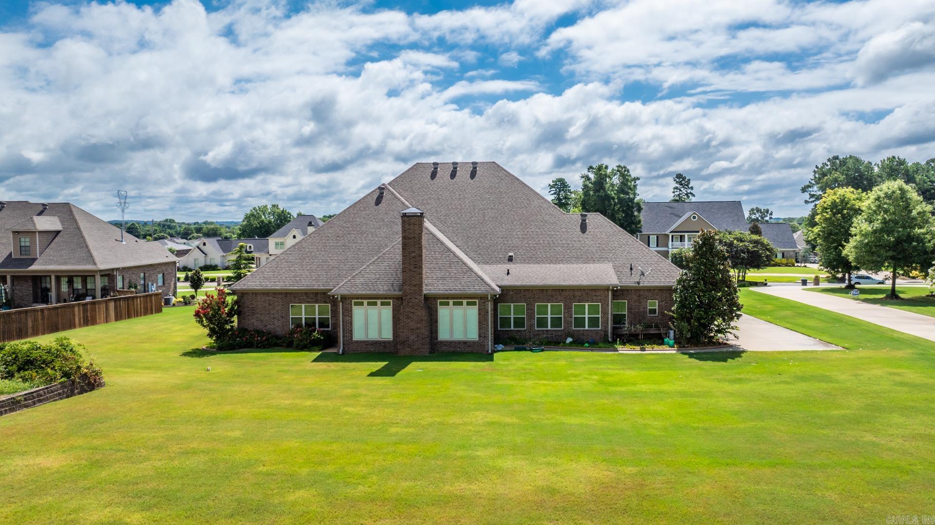 HUNTINGTON COVE - Residential