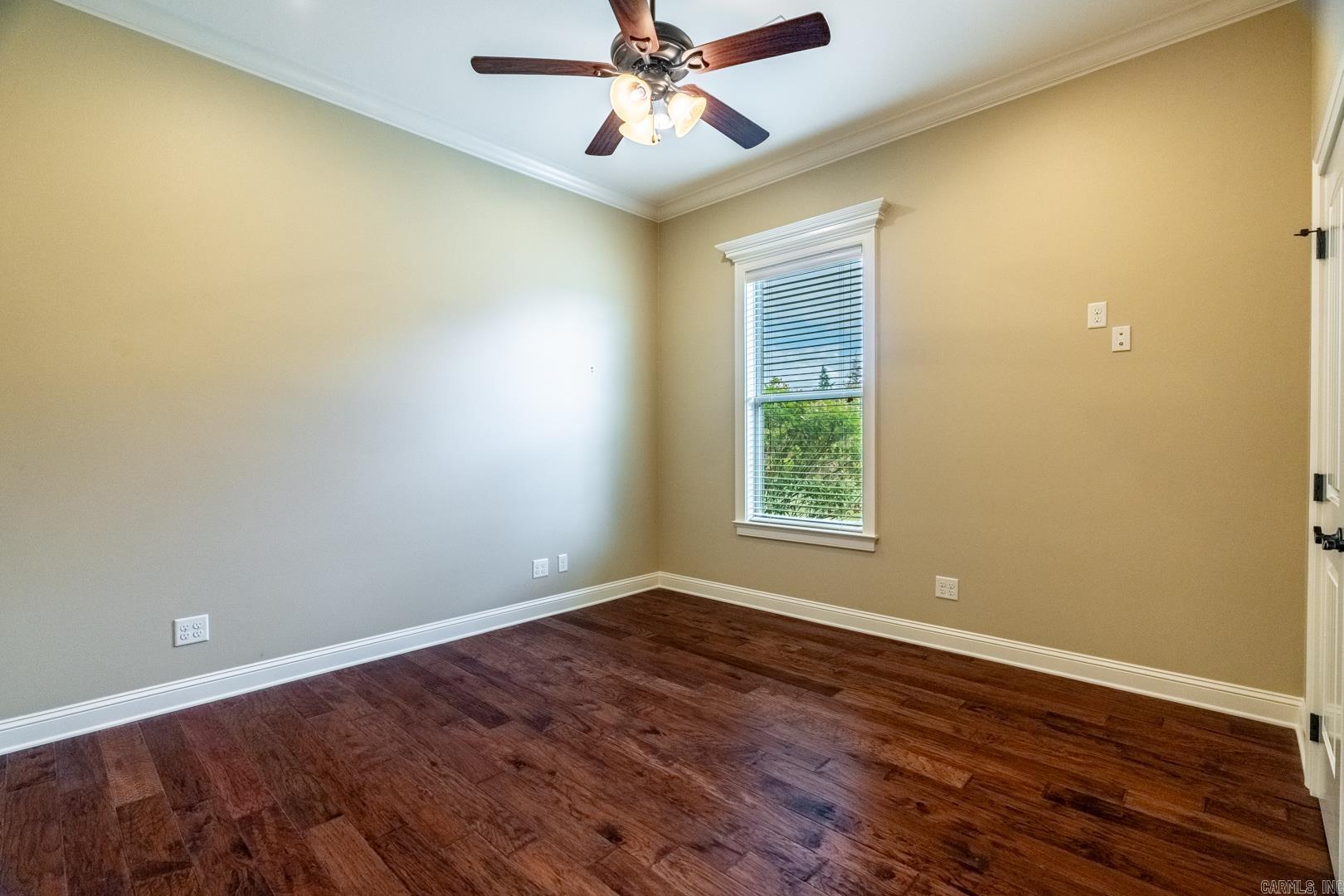 HUNTINGTON COVE - Residential