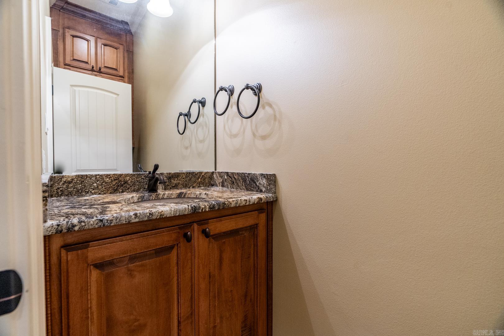 HUNTINGTON COVE - Residential