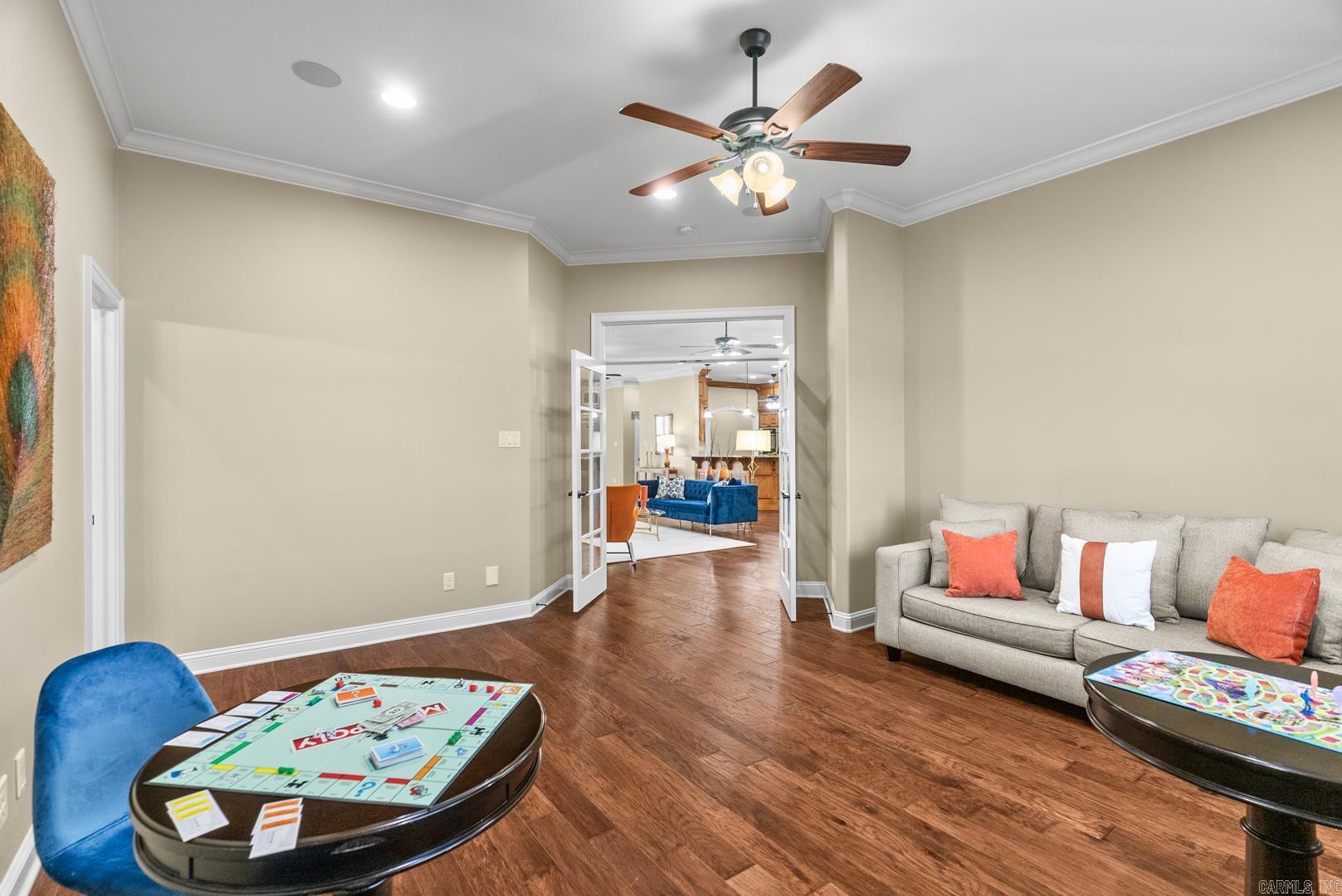 HUNTINGTON COVE - Residential