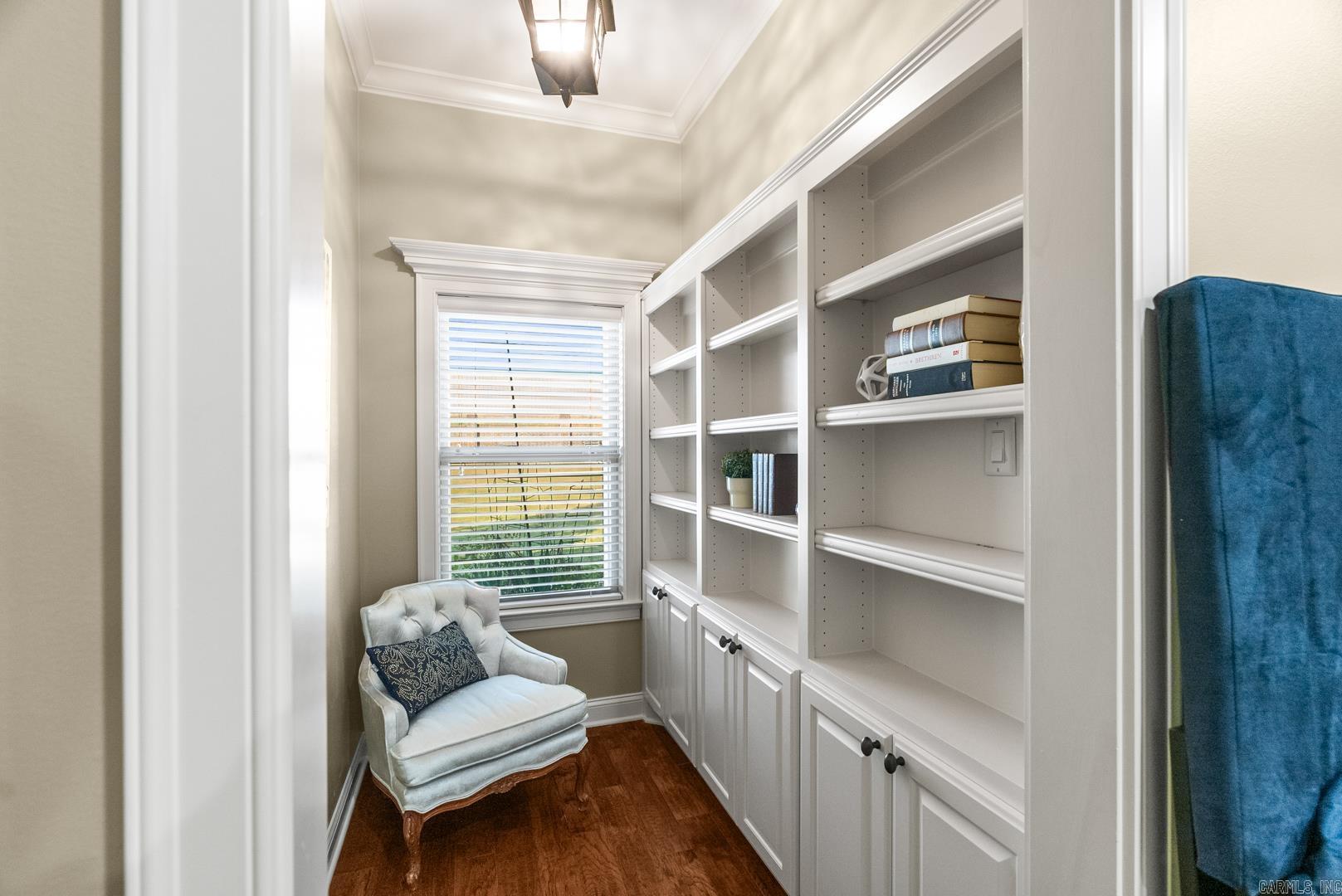 HUNTINGTON COVE - Residential