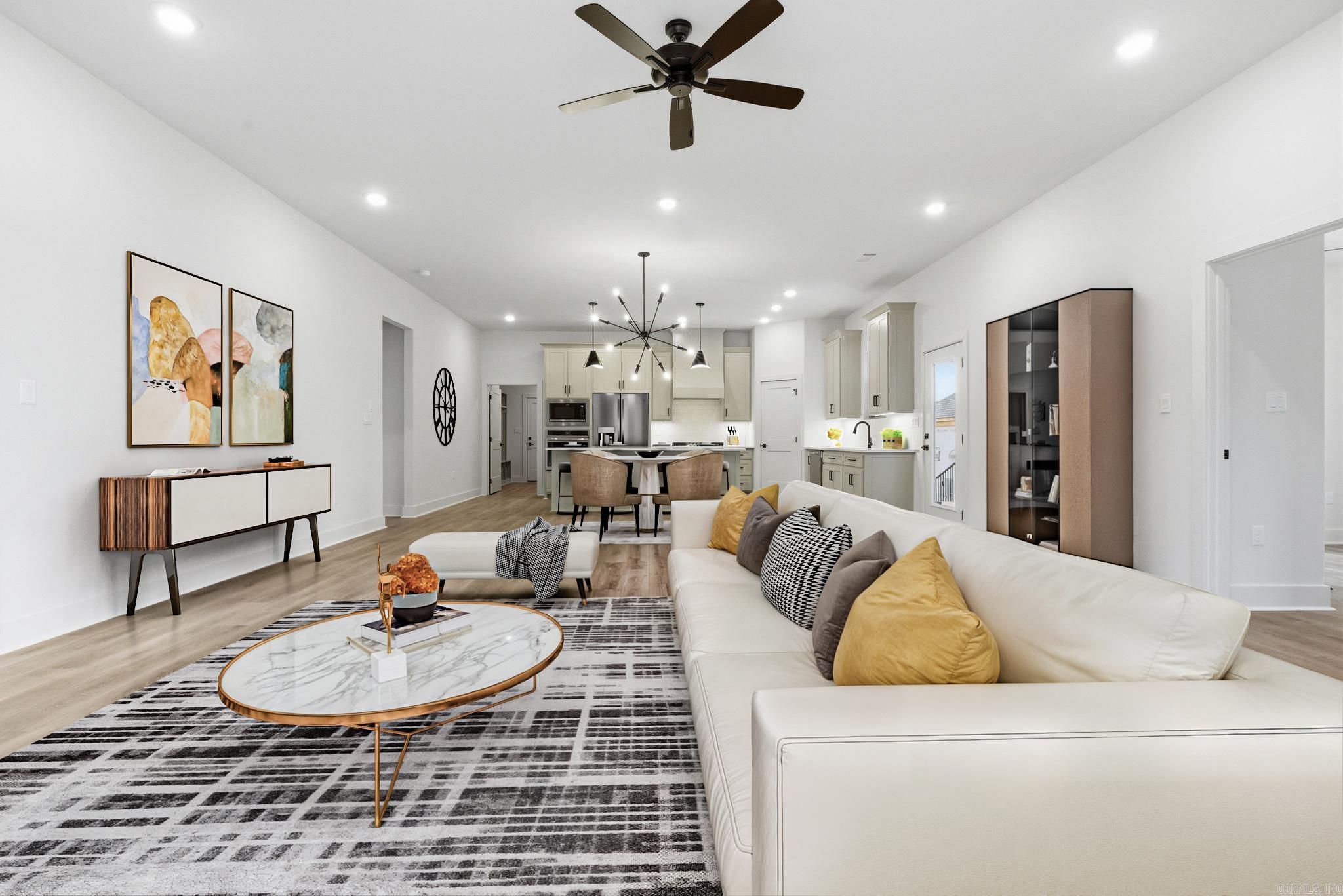 MIDTOWN BRYANT - Residential