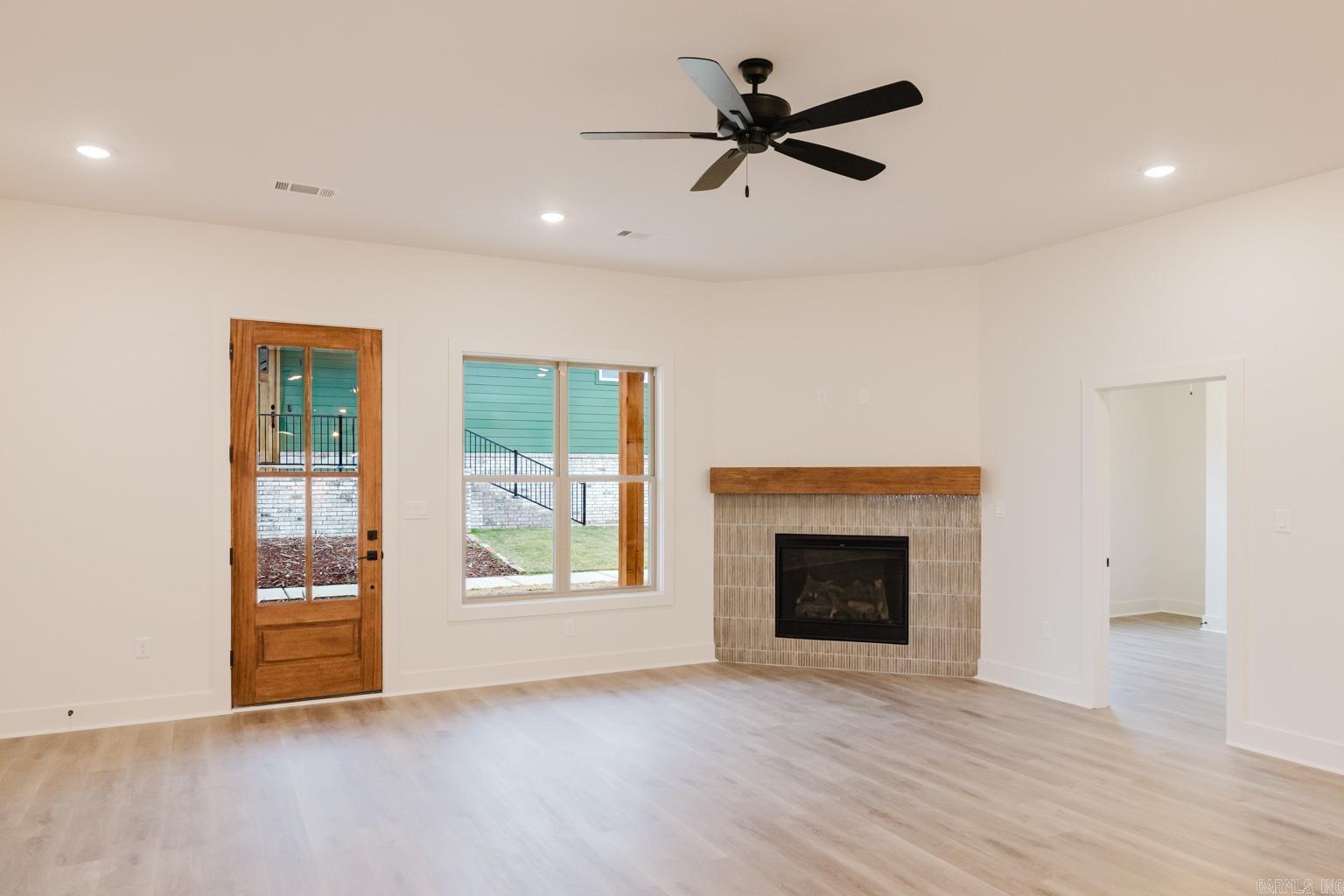 MIDTOWN BRYANT - Residential