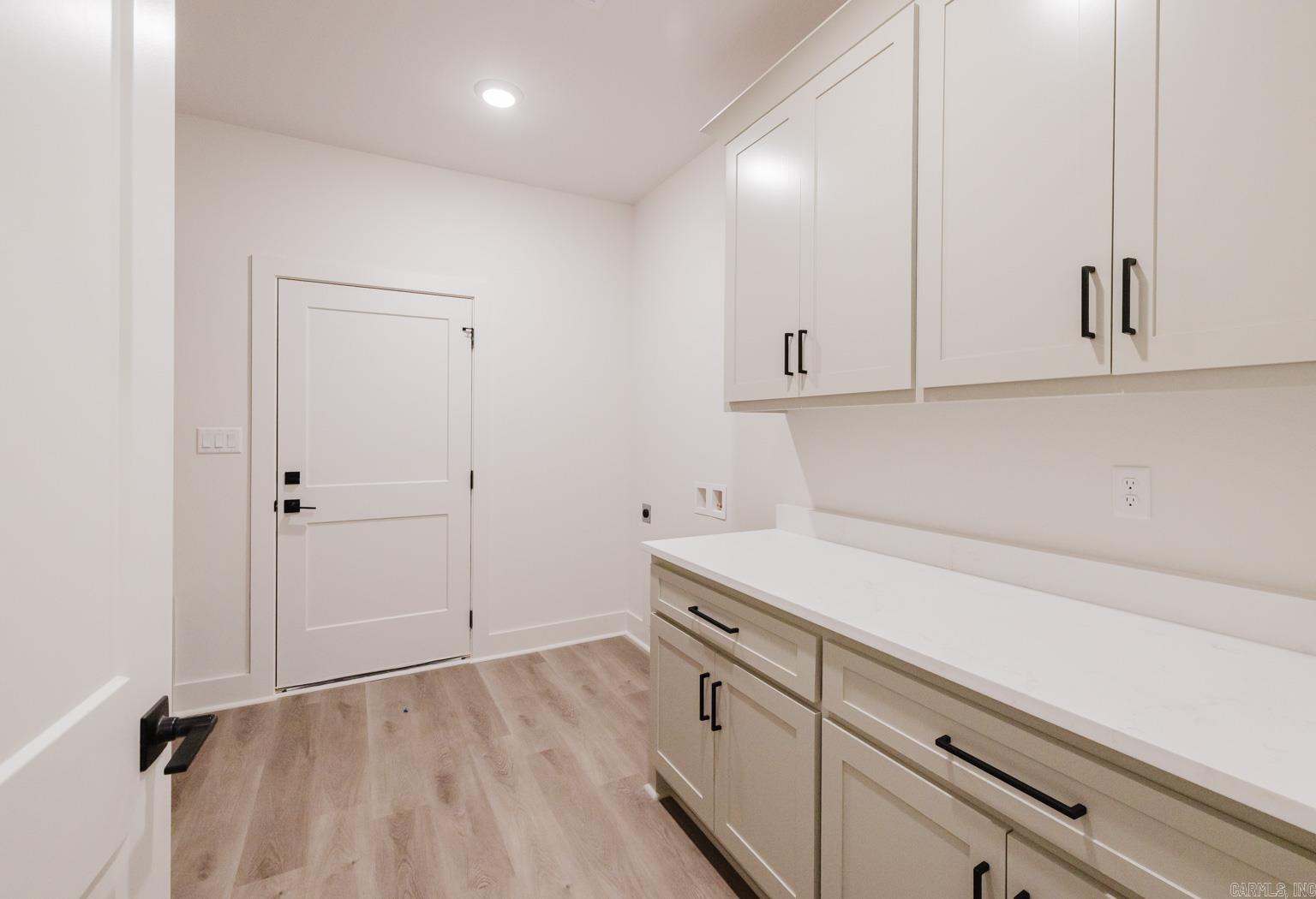 MIDTOWN BRYANT - Residential