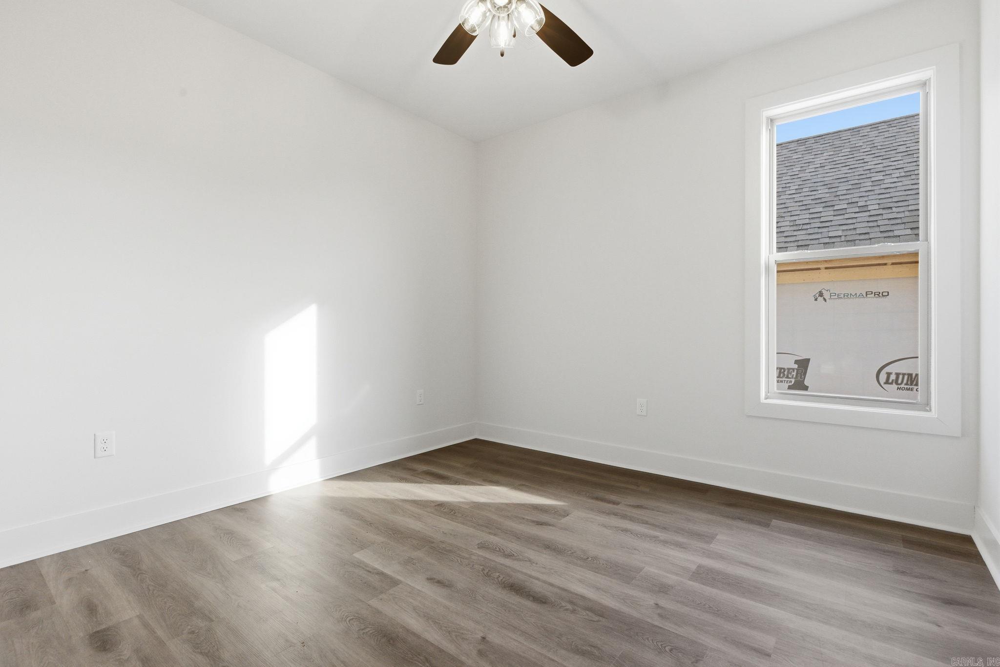 MIDTOWN BRYANT - Residential