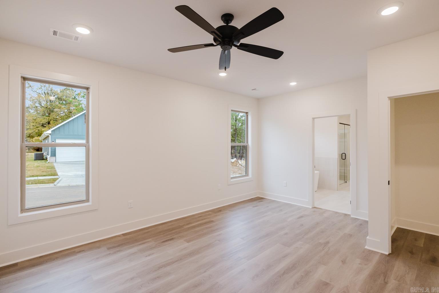 MIDTOWN BRYANT - Residential