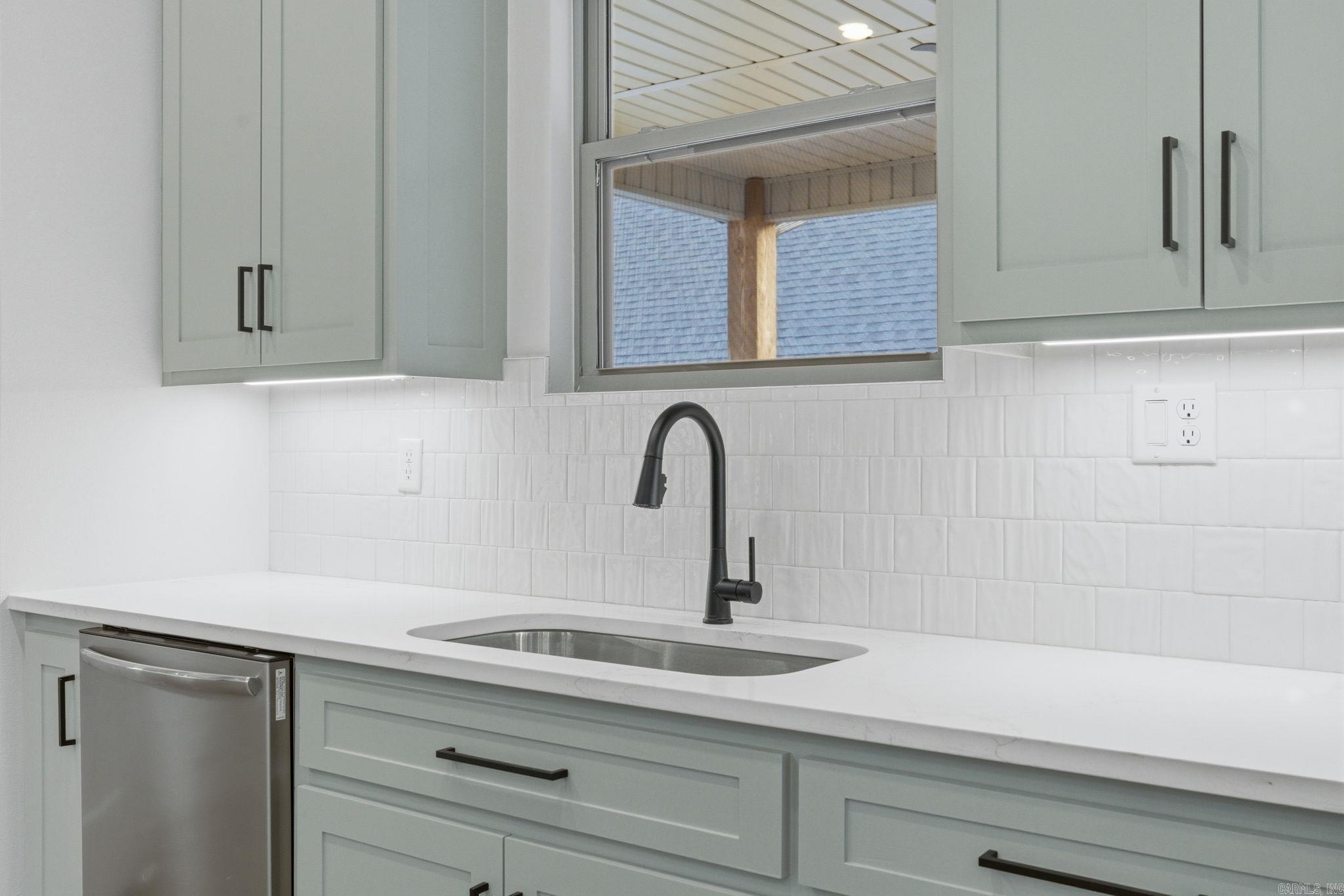 MIDTOWN BRYANT - Residential