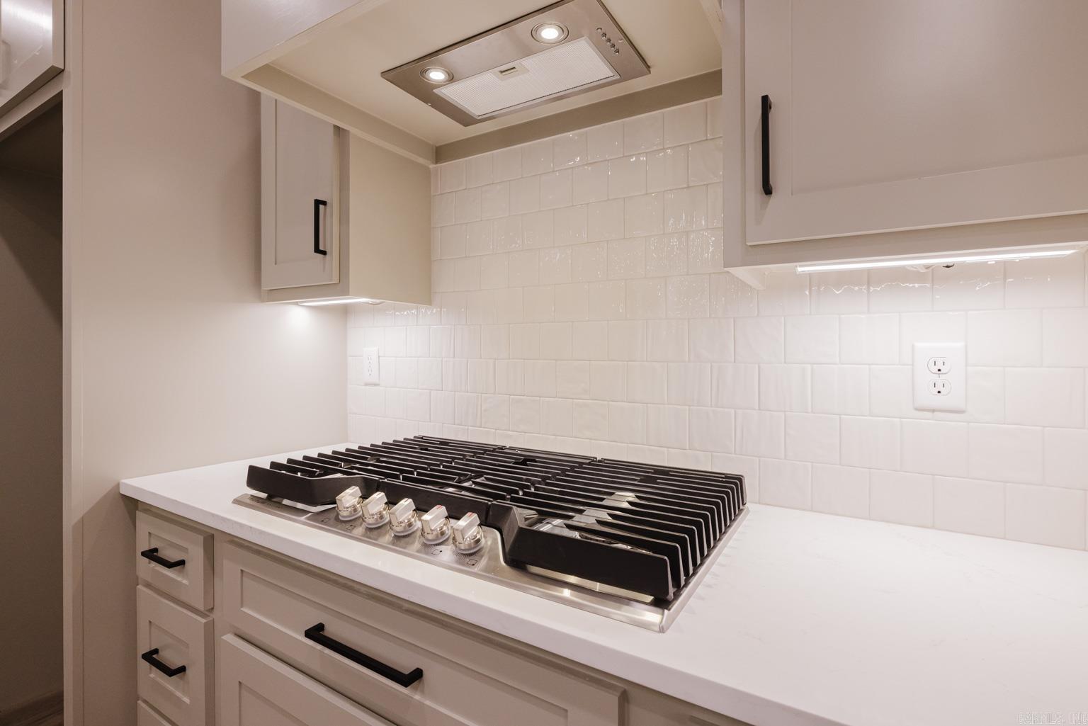 MIDTOWN BRYANT - Residential