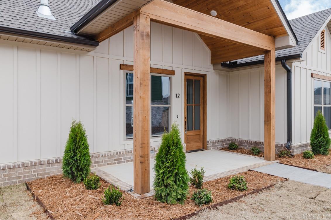 MIDTOWN BRYANT - Residential