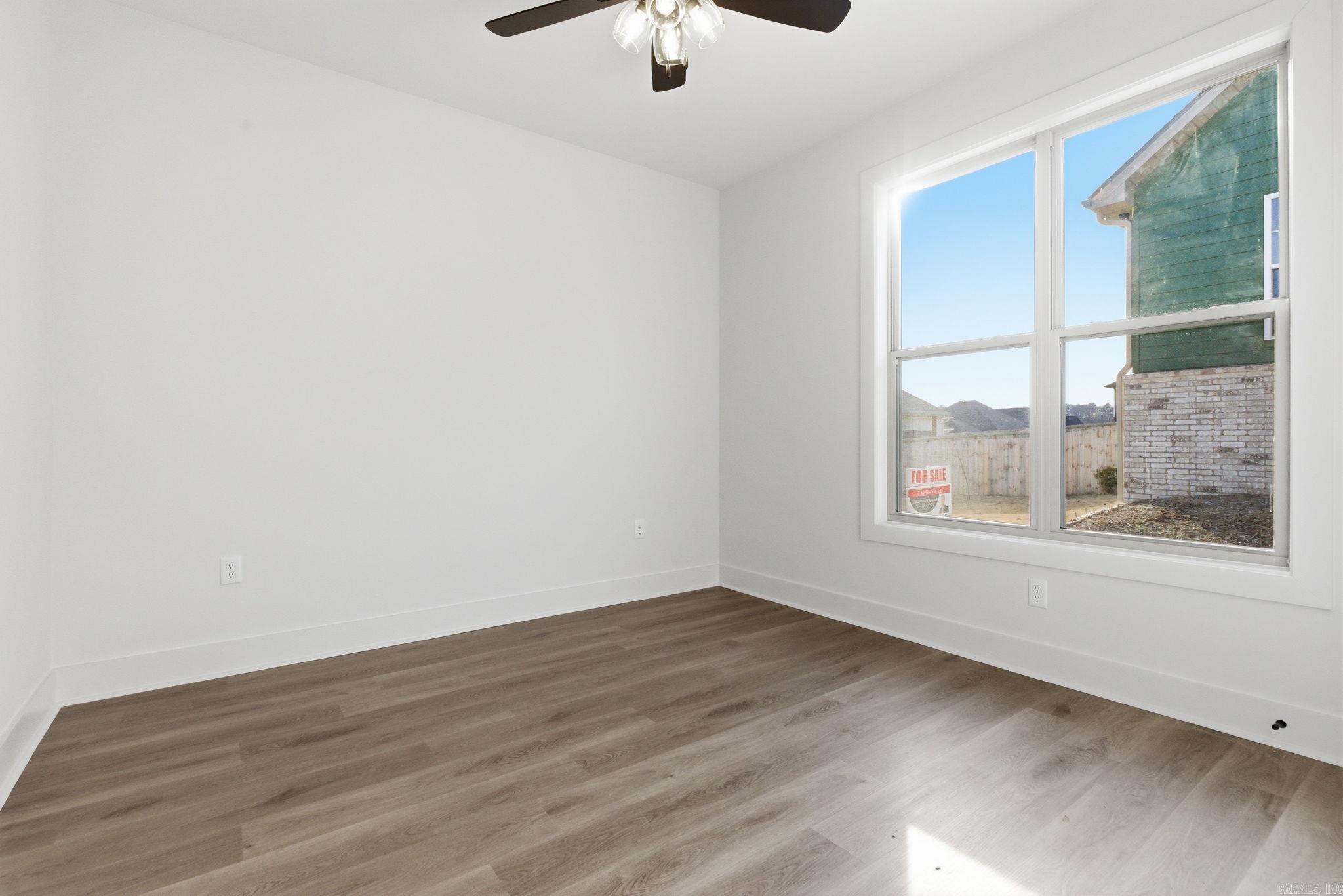 MIDTOWN BRYANT - Residential