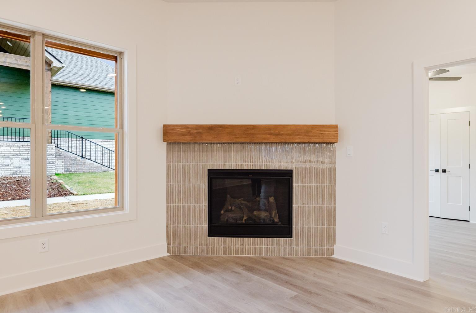 MIDTOWN BRYANT - Residential