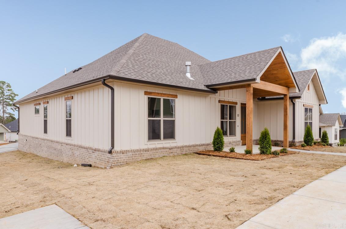 MIDTOWN BRYANT - Residential