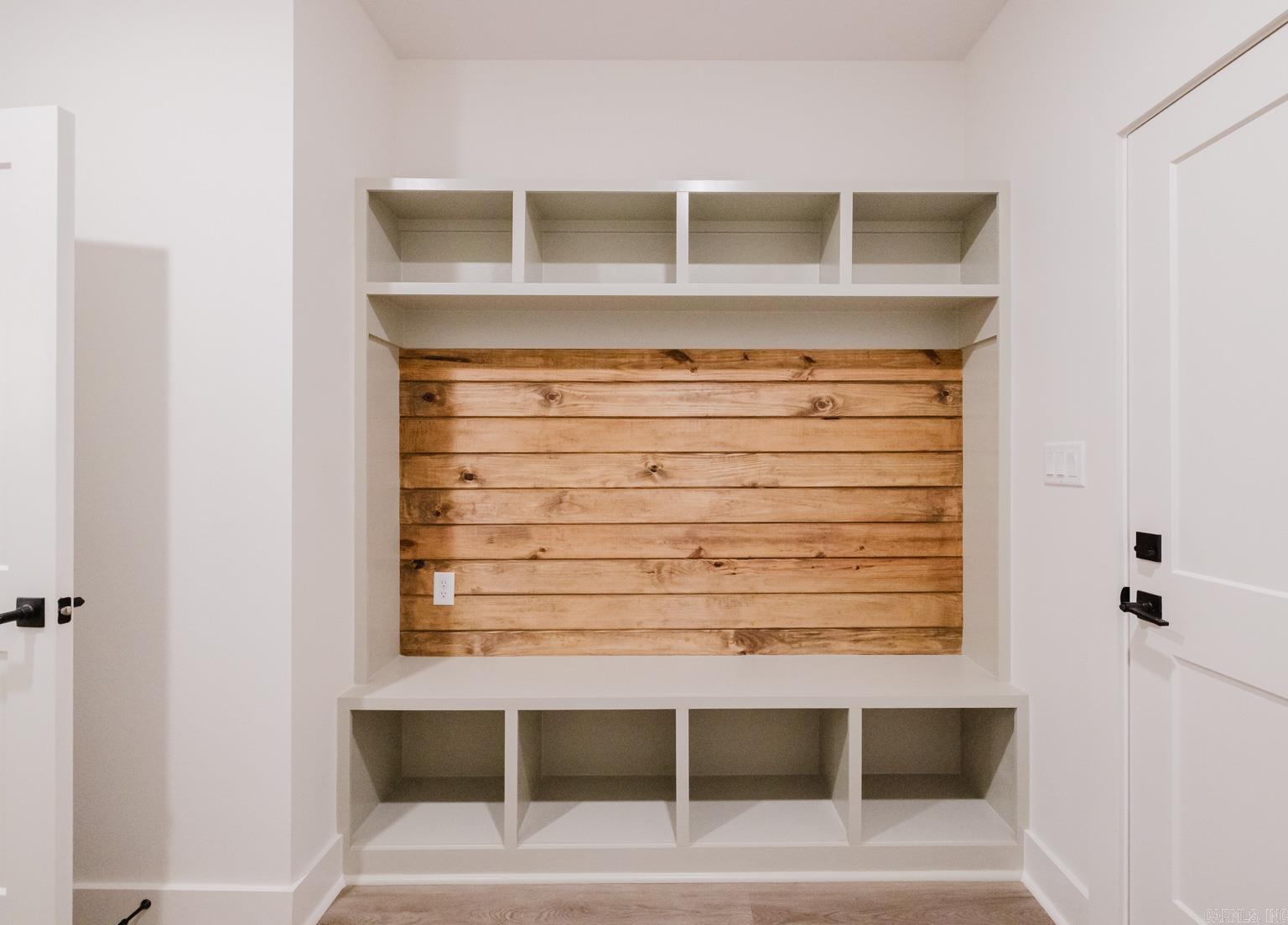 MIDTOWN BRYANT - Residential