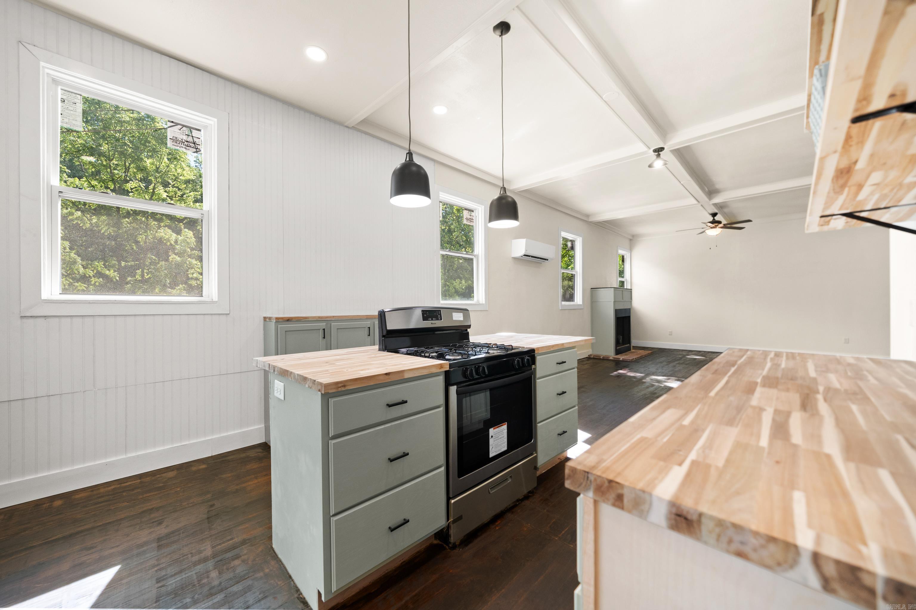 Rector & Moore - Residential