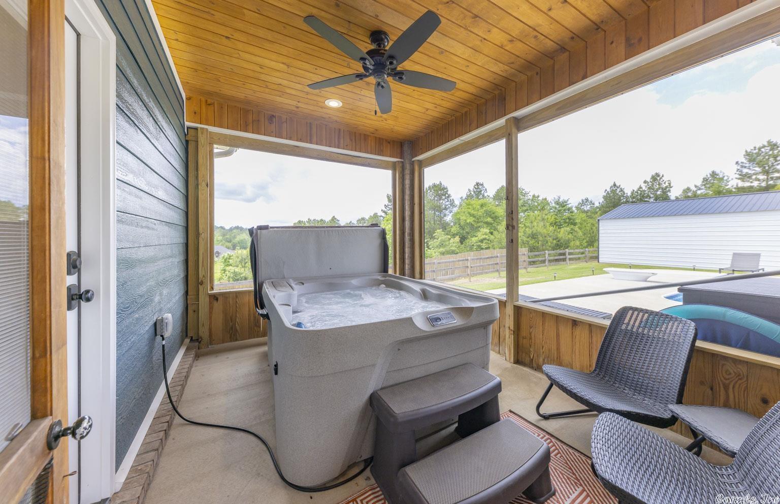 STONEHILL - Residential