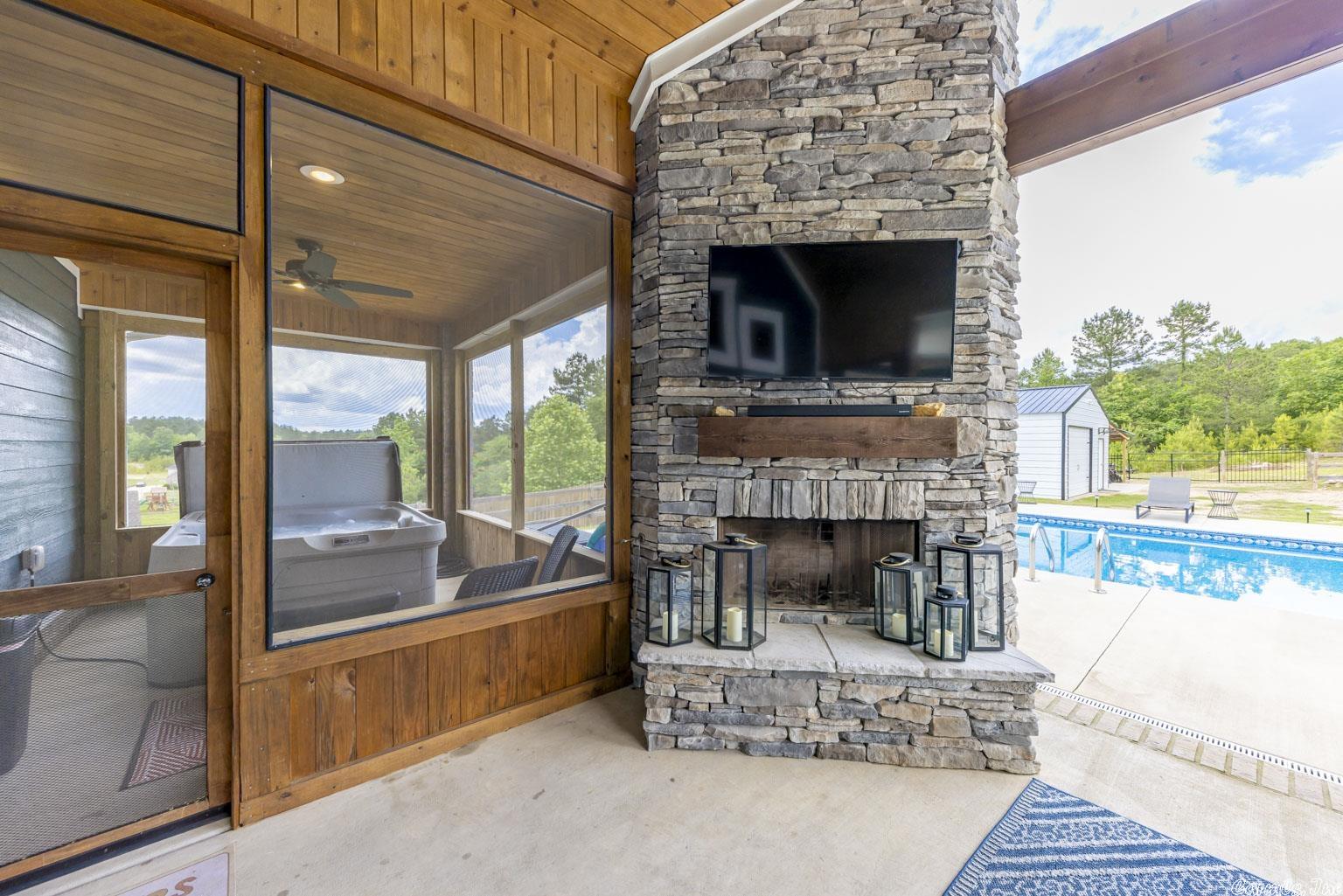 STONEHILL - Residential