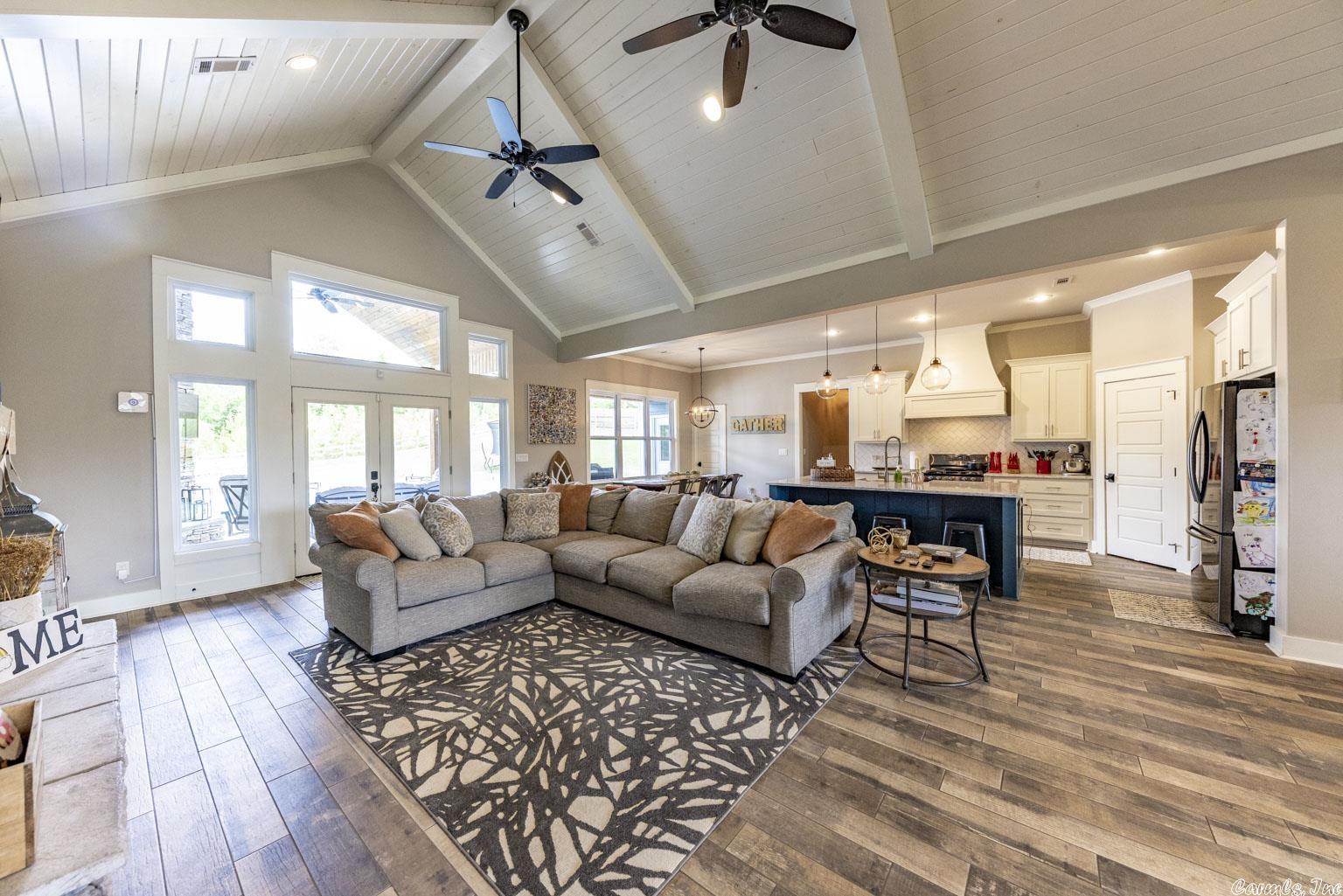 STONEHILL - Residential