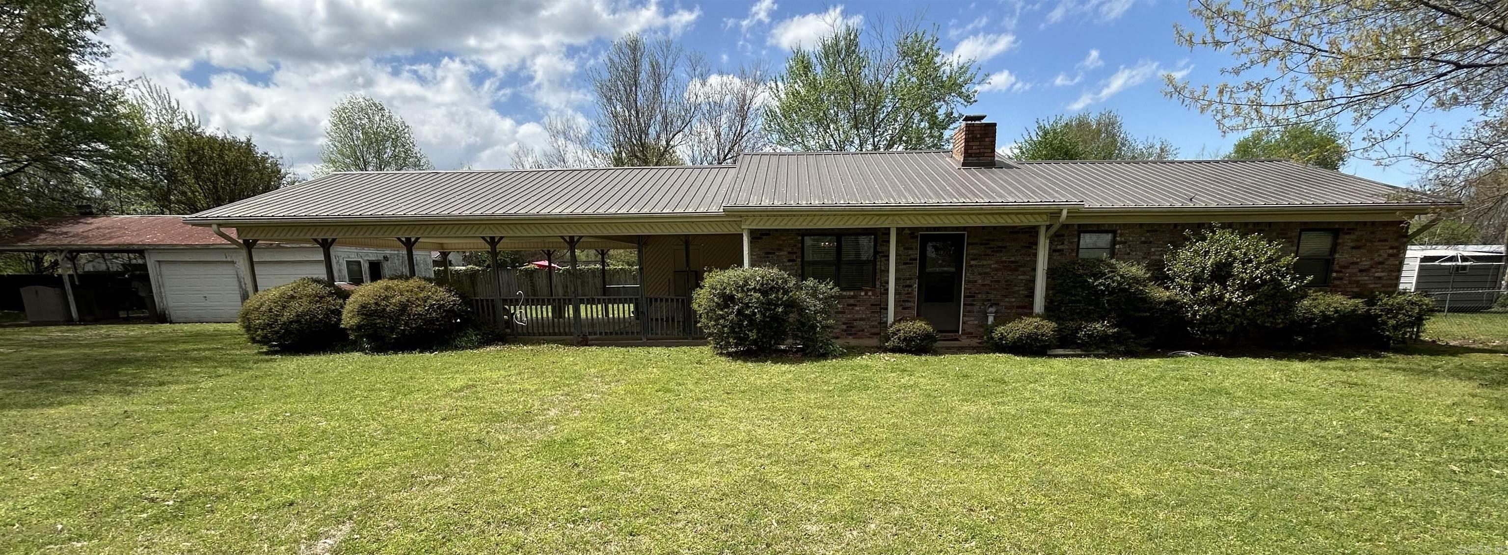 OLD RIVER LAKE ACRES - Residential