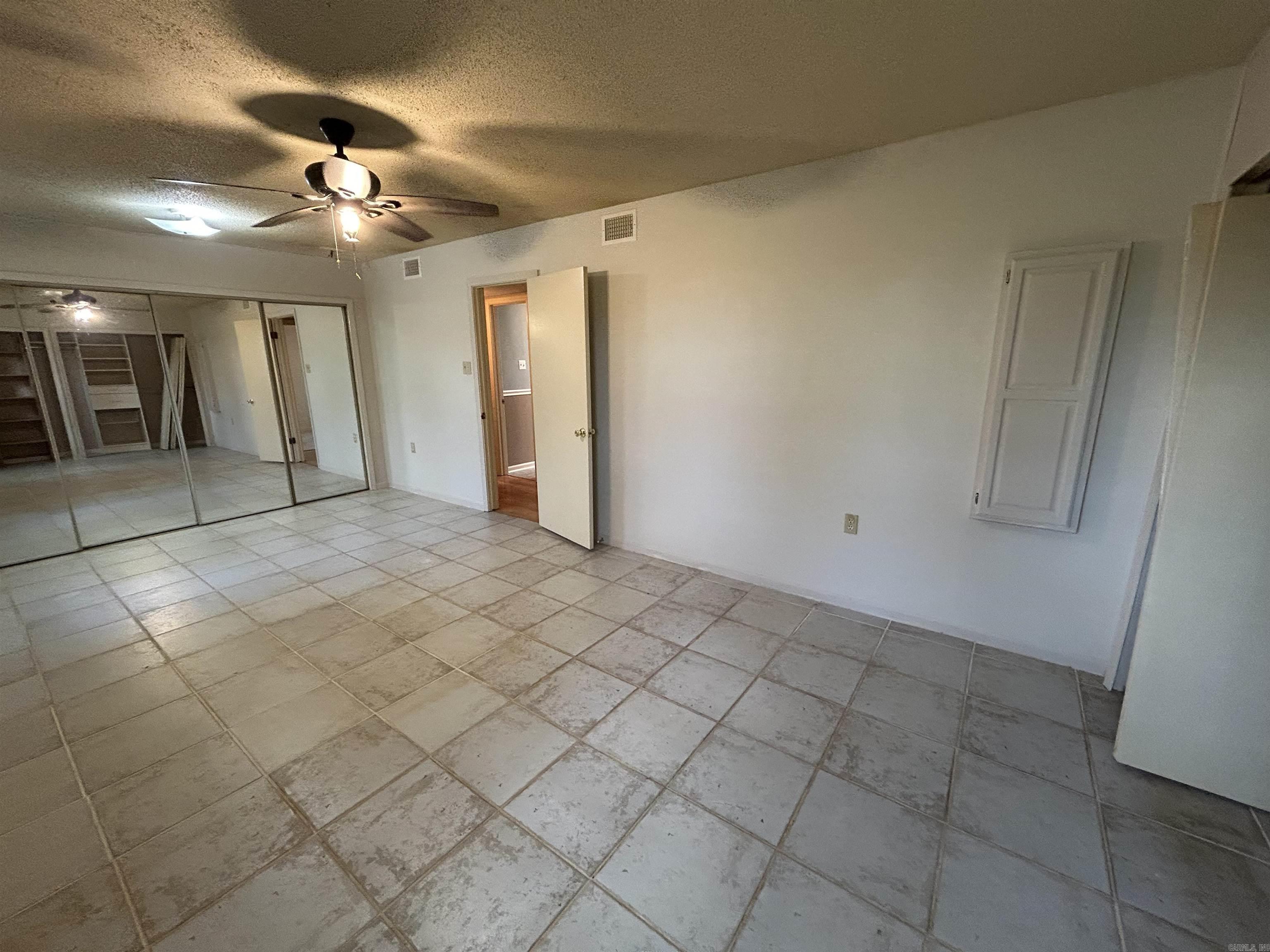 OLD RIVER LAKE ACRES - Residential