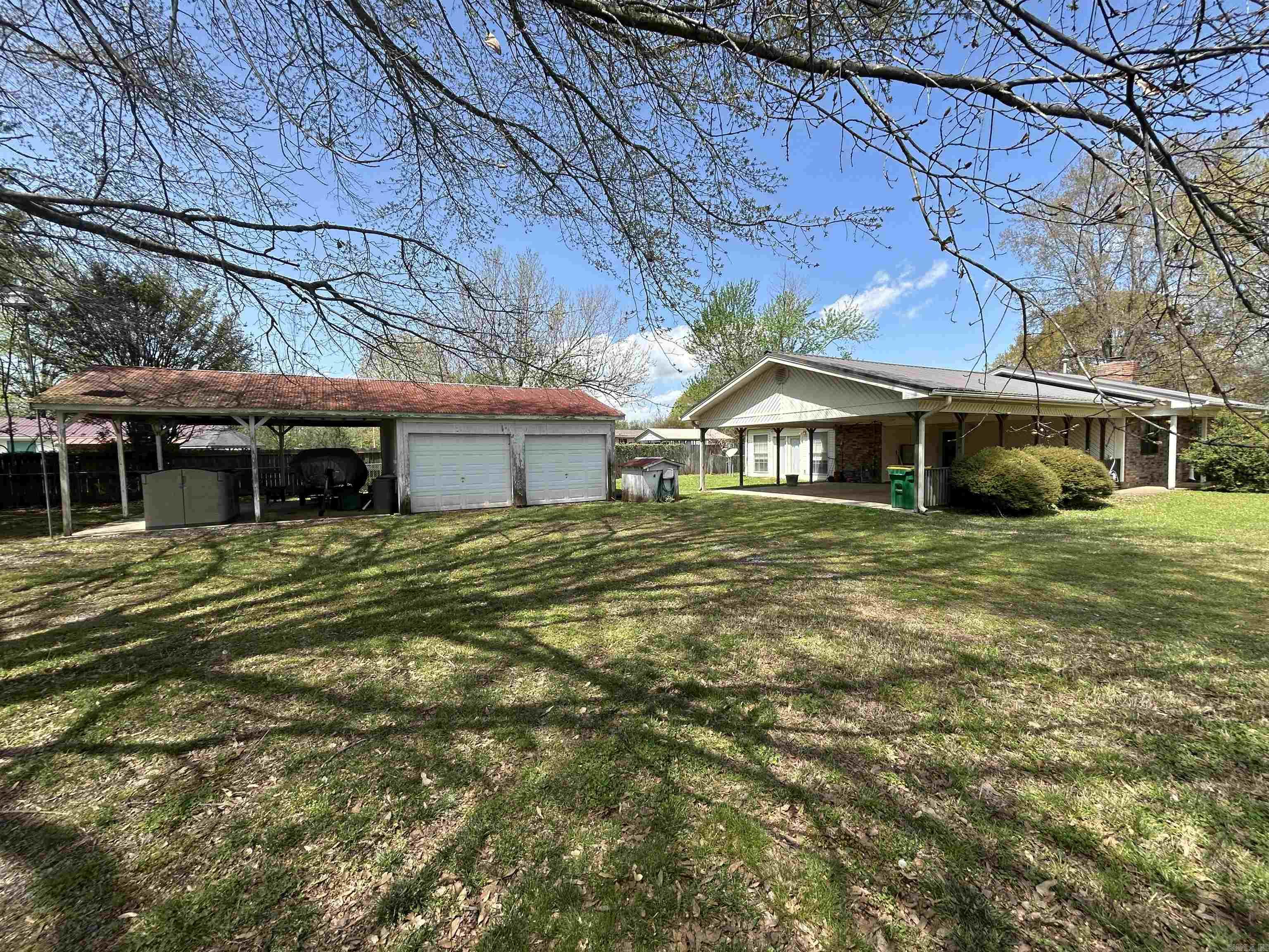 OLD RIVER LAKE ACRES - Residential