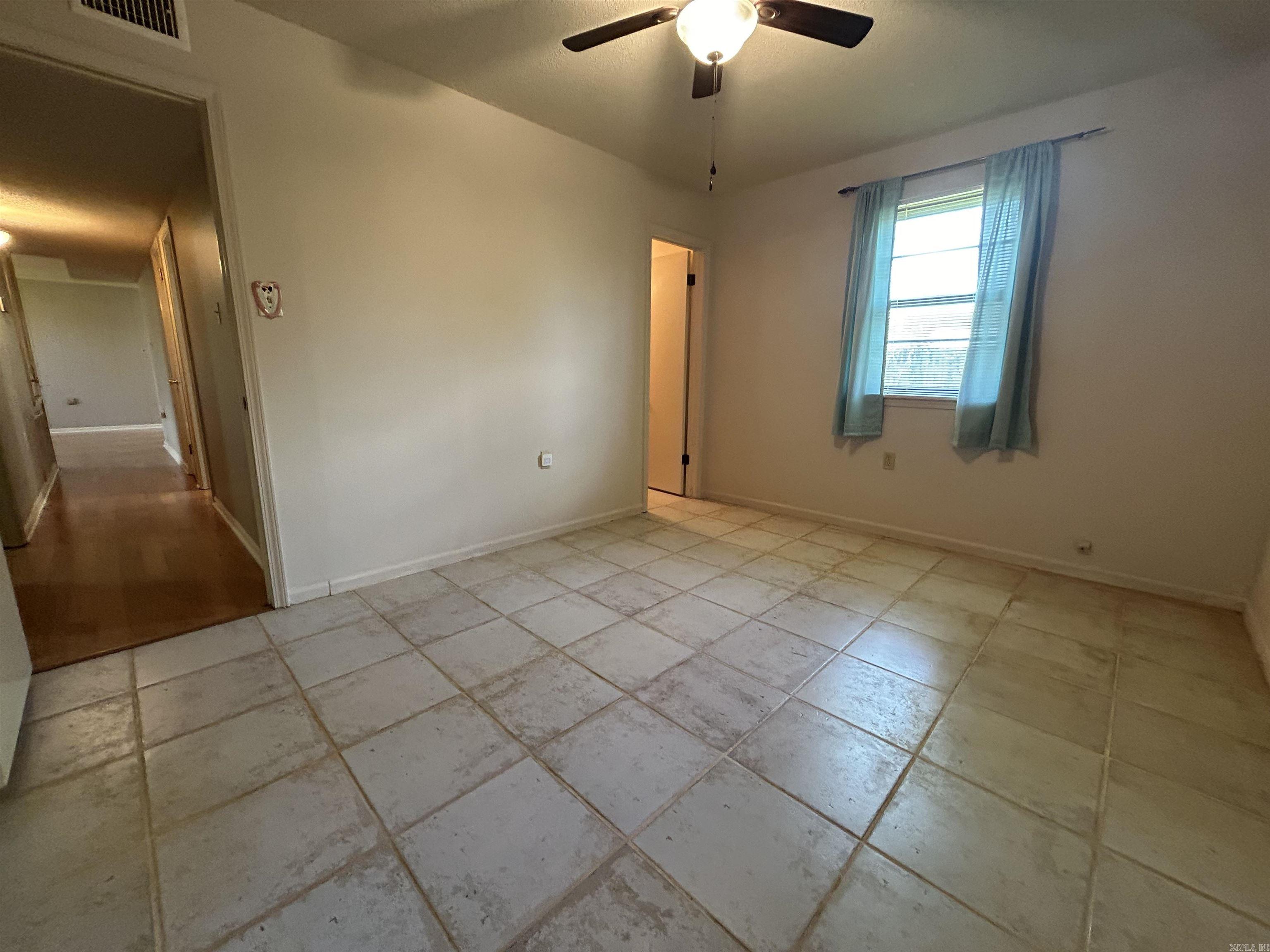 OLD RIVER LAKE ACRES - Residential