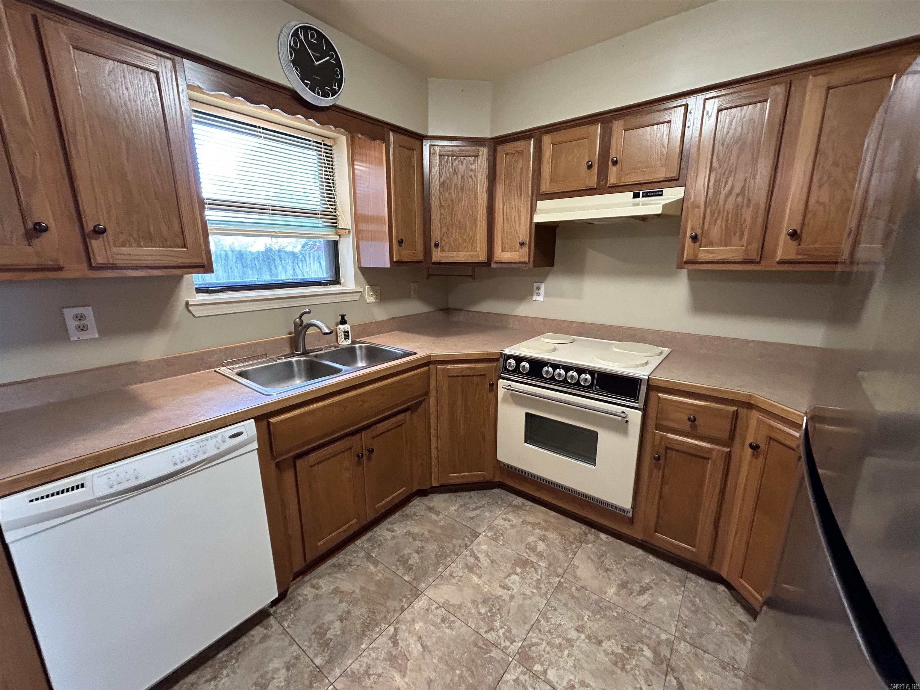 OLD RIVER LAKE ACRES - Residential