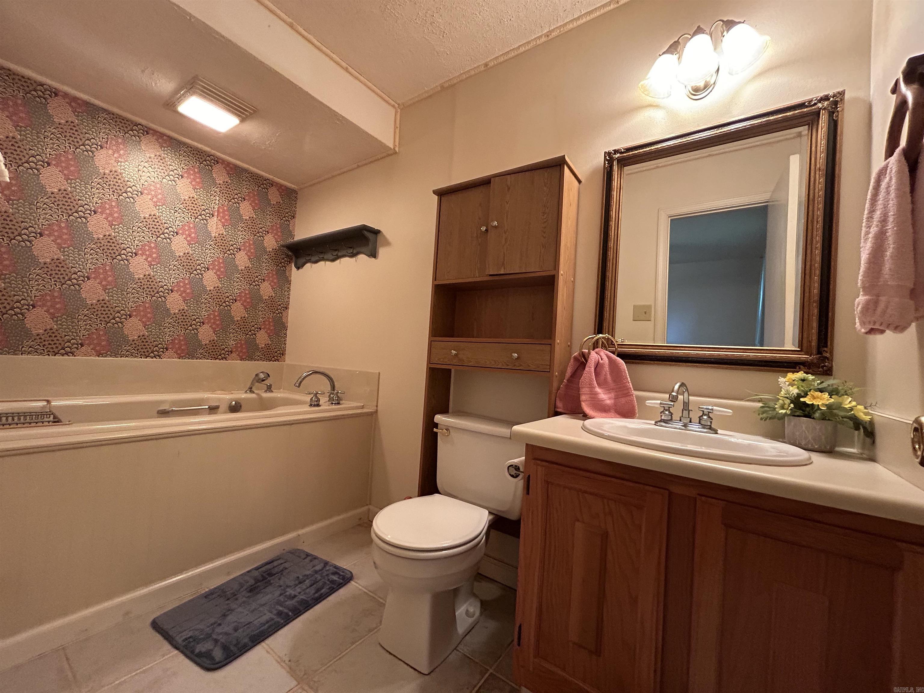 OLD RIVER LAKE ACRES - Residential