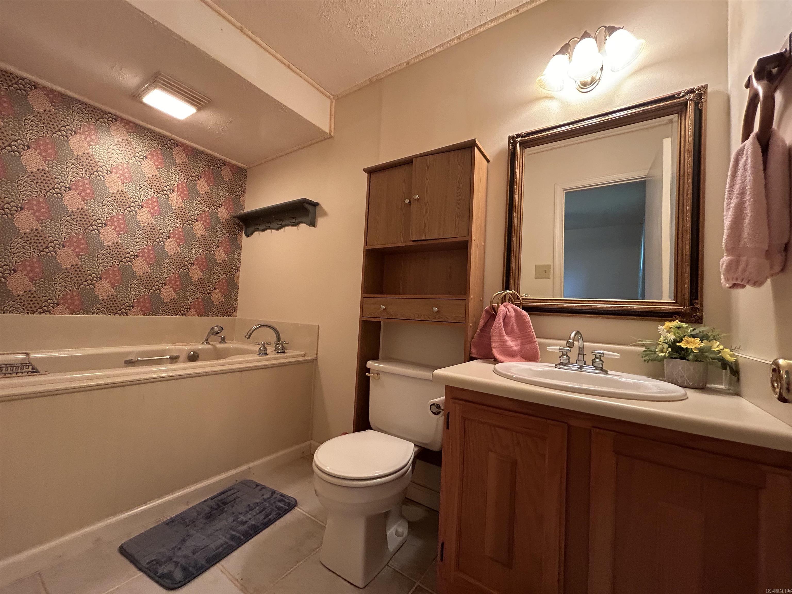 OLD RIVER LAKE ACRES - Residential