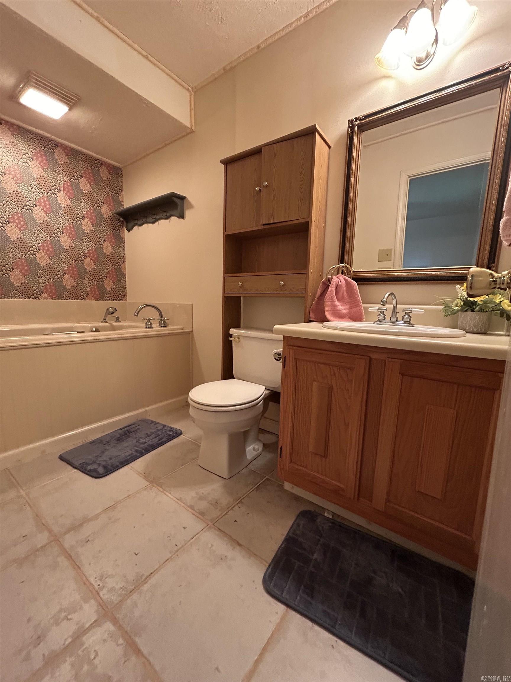 OLD RIVER LAKE ACRES - Residential