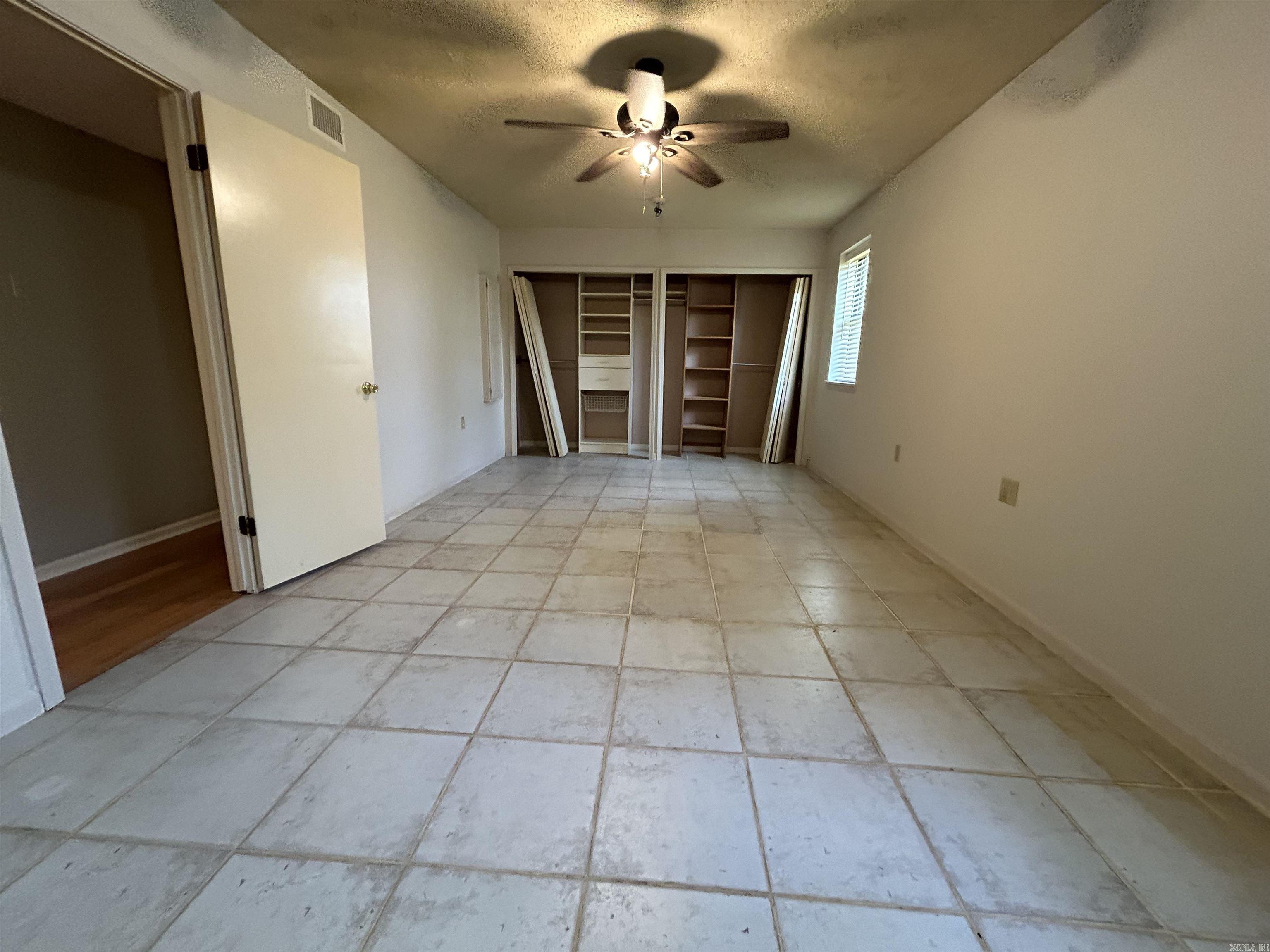 OLD RIVER LAKE ACRES - Residential