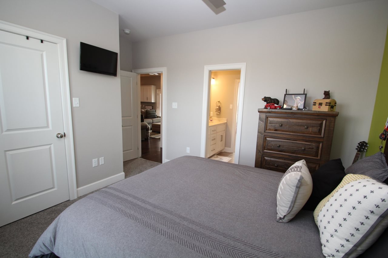 Chapel Creek - Residential