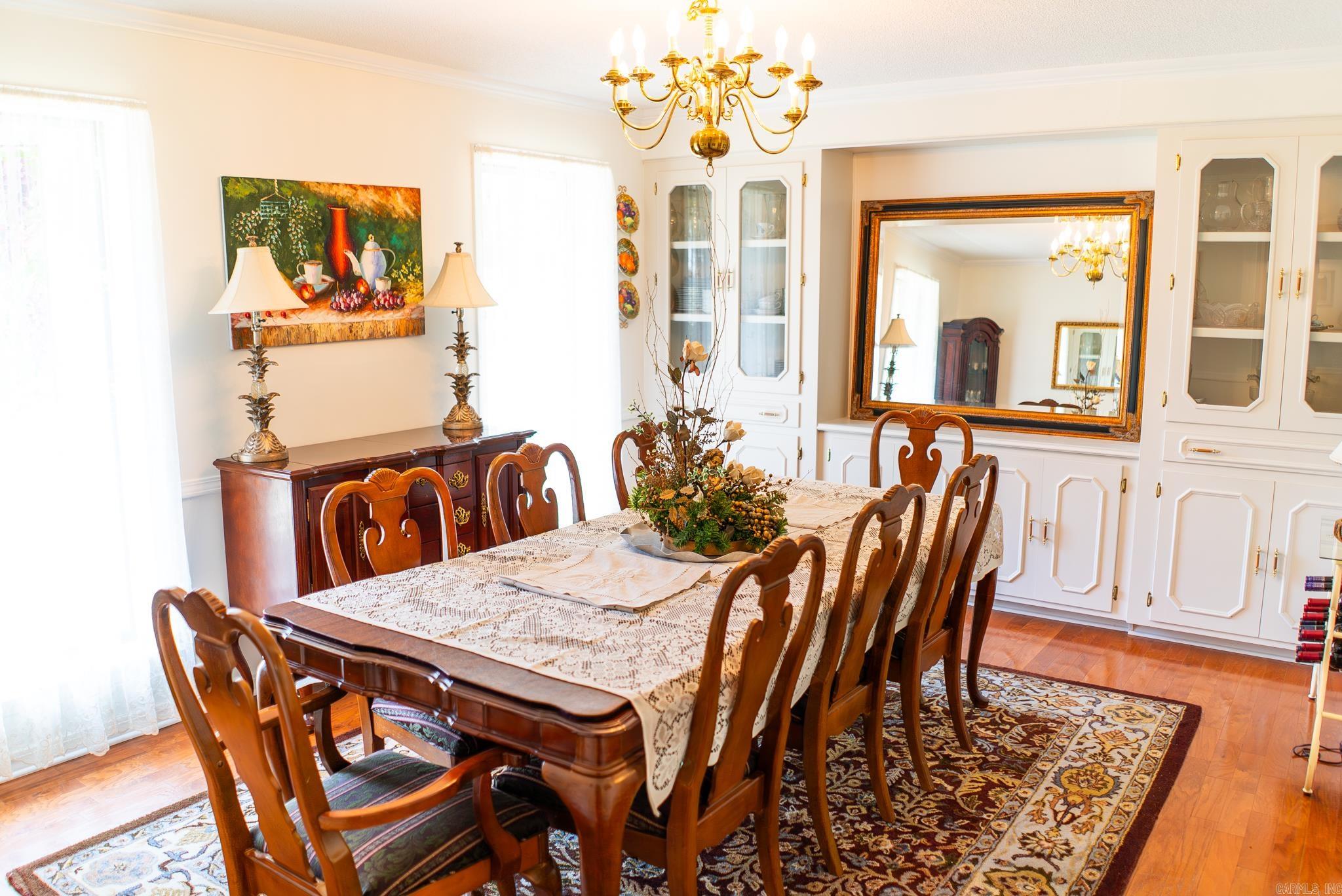 COUNTRY CLUB ESTATES - Residential