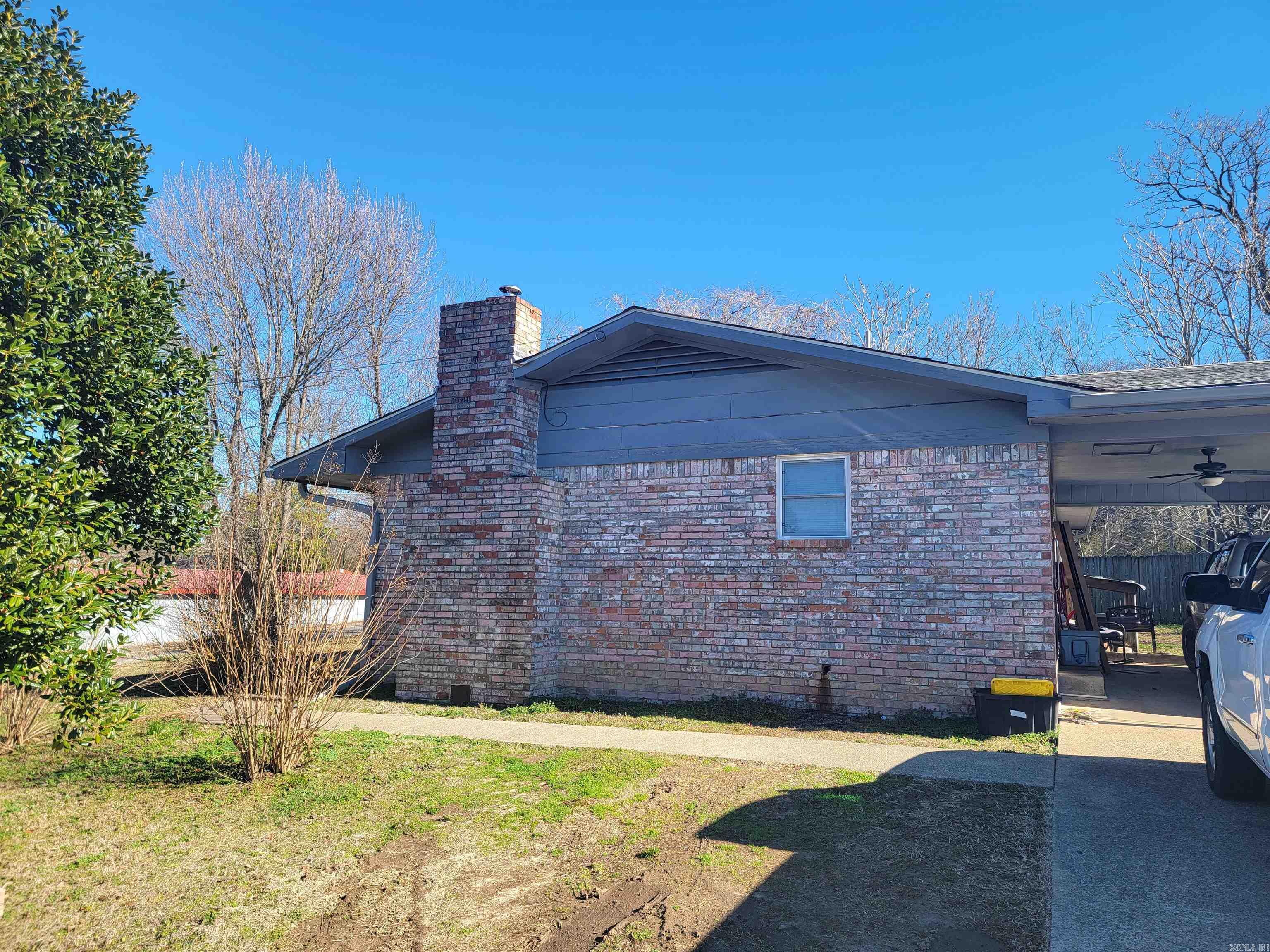 Mena Original - Residential