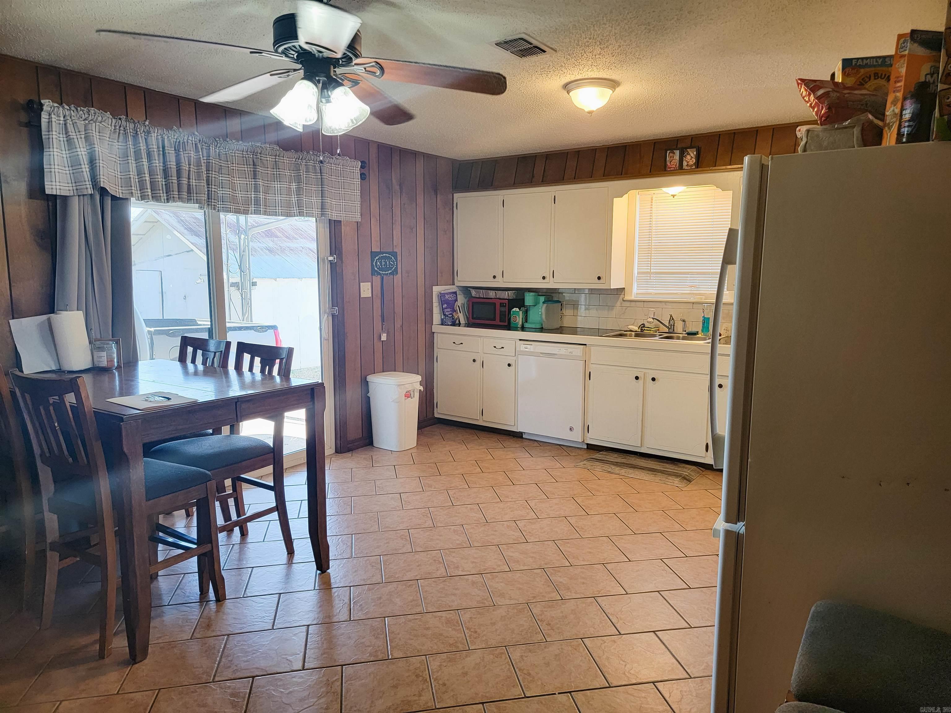 Mena Original - Residential