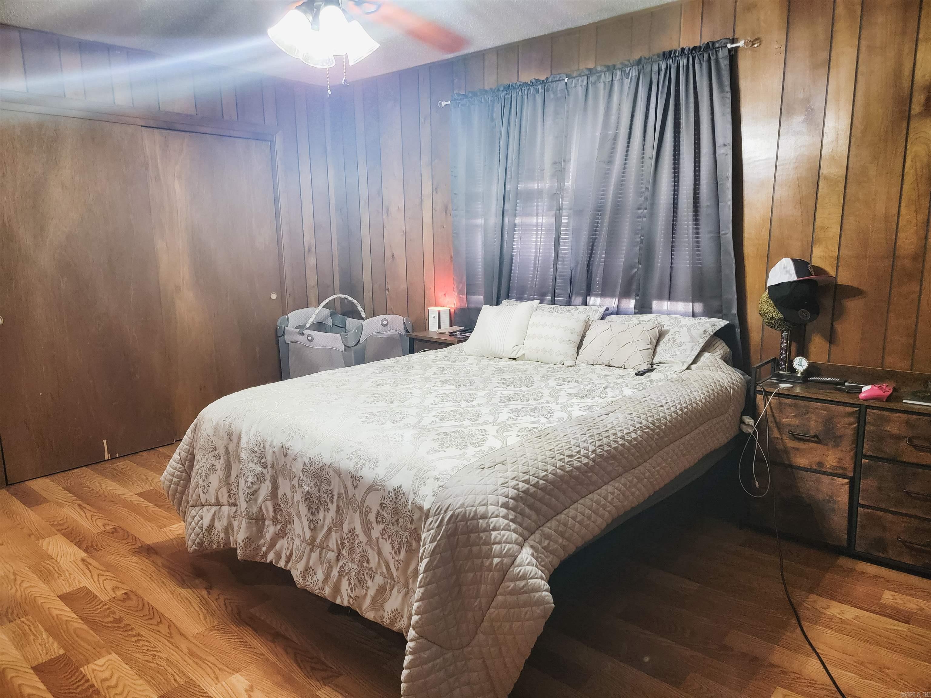 Mena Original - Residential