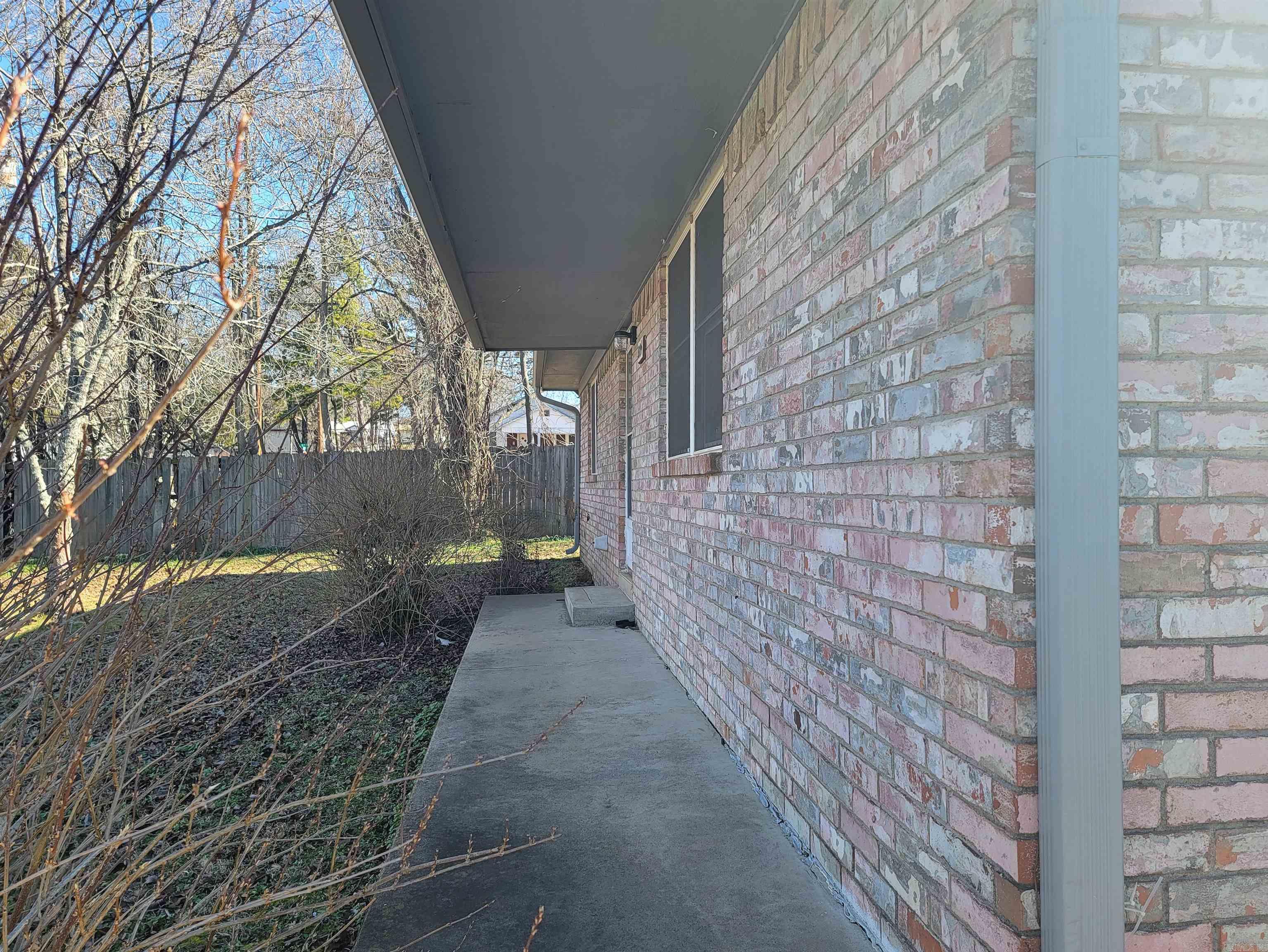 Mena Original - Residential