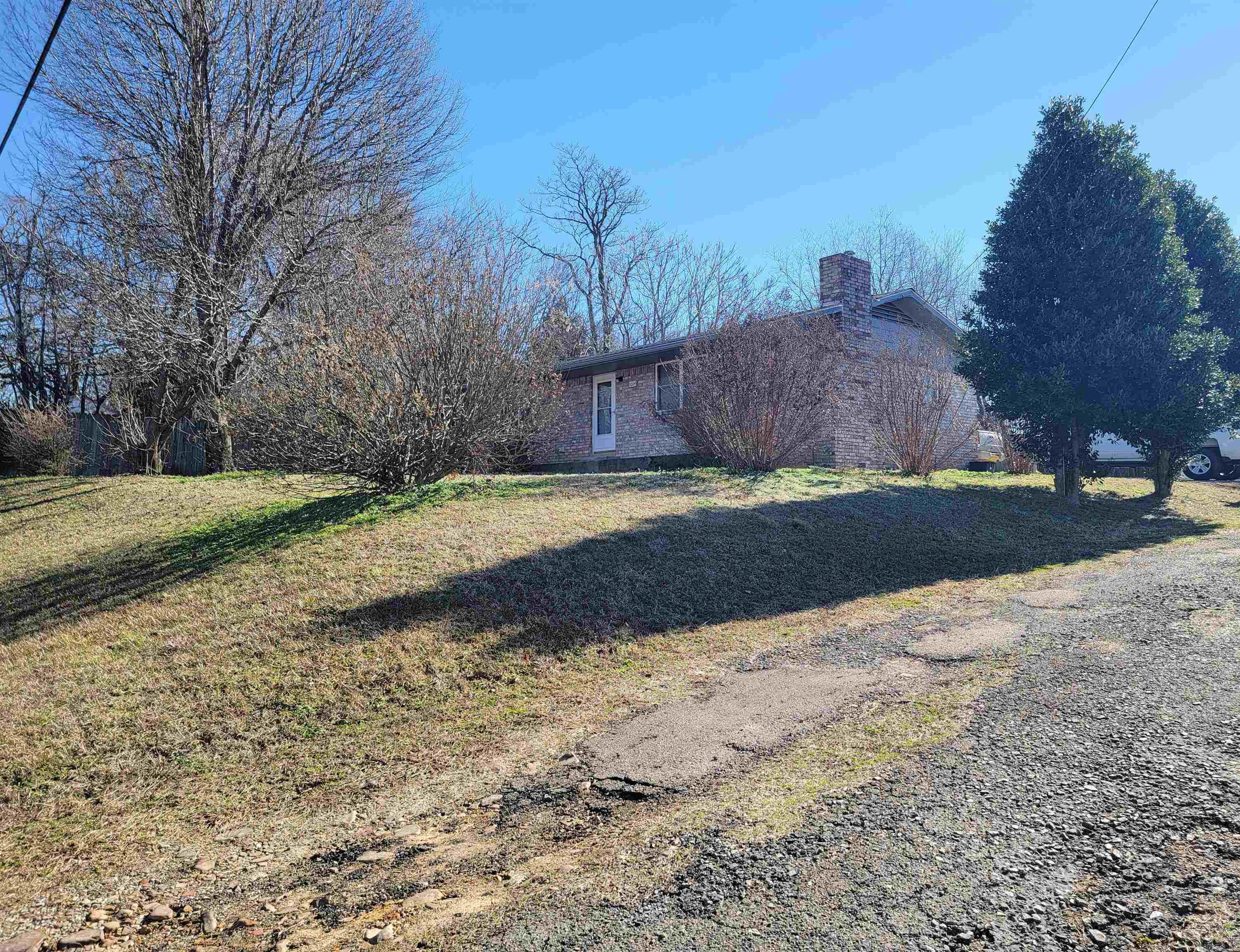 Mena Original - Residential