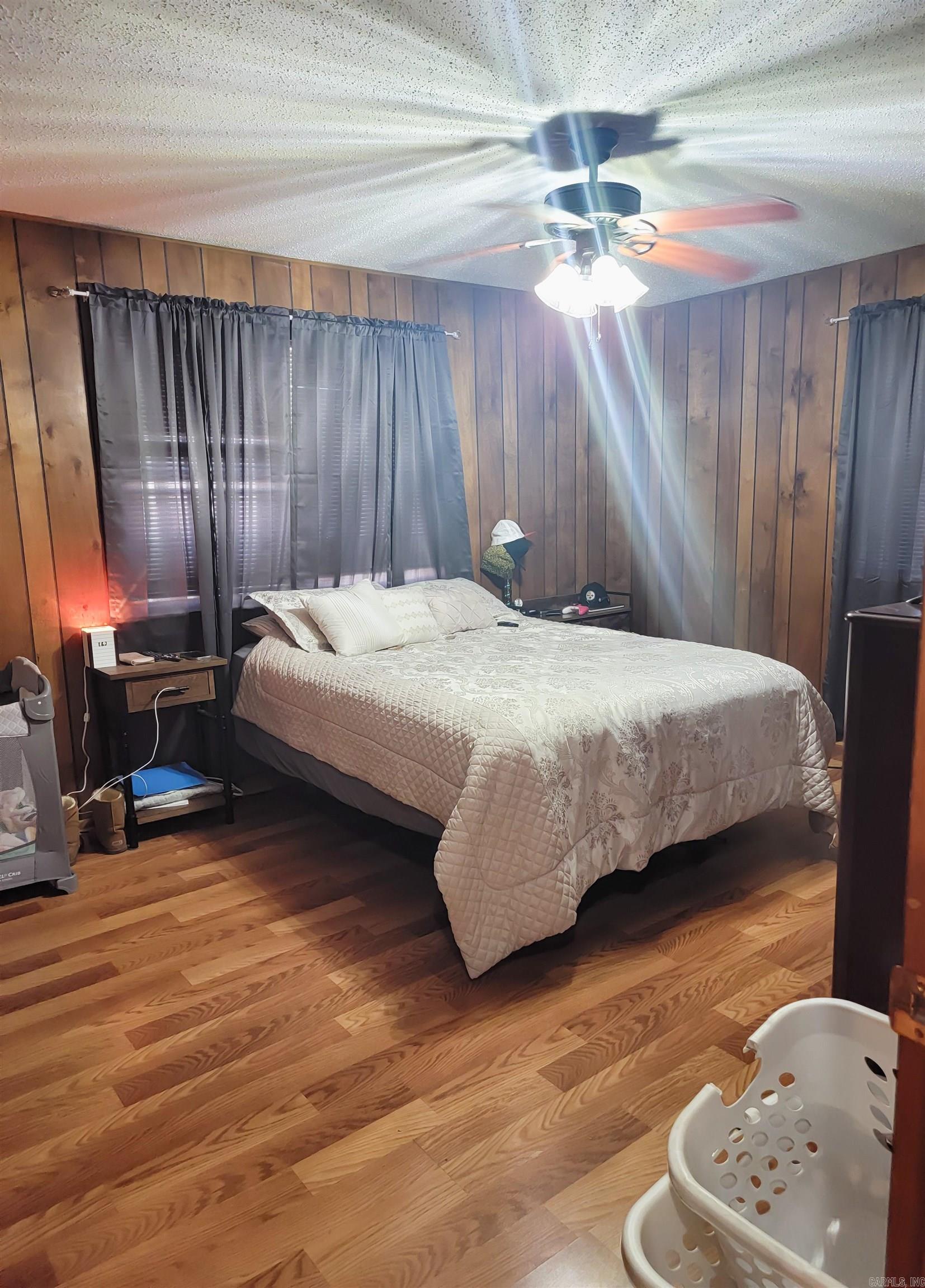 Mena Original - Residential