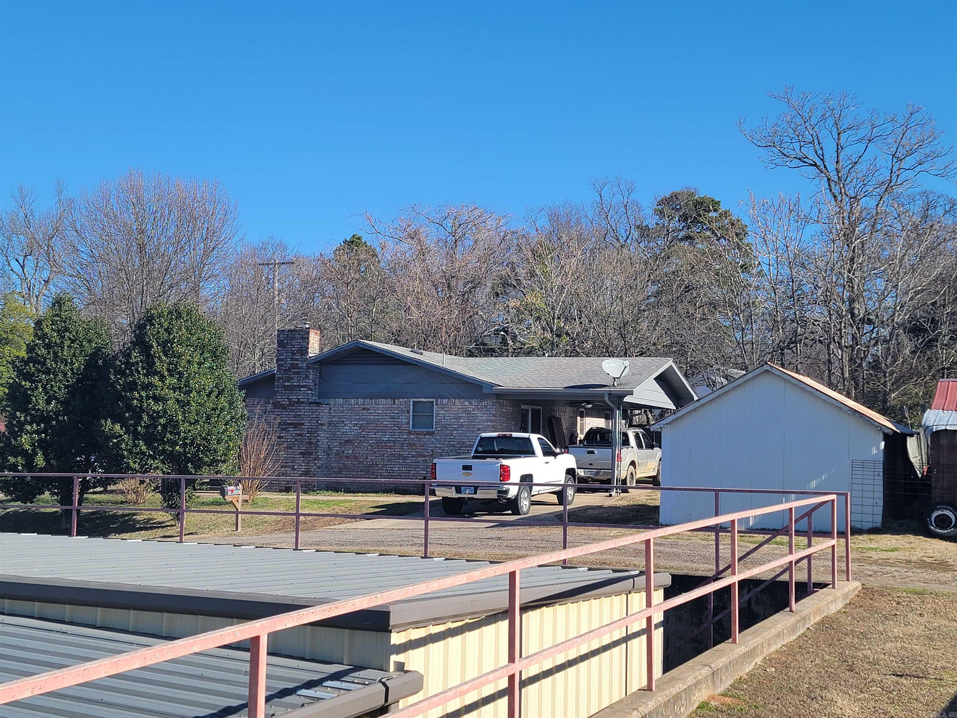 Mena Original - Residential