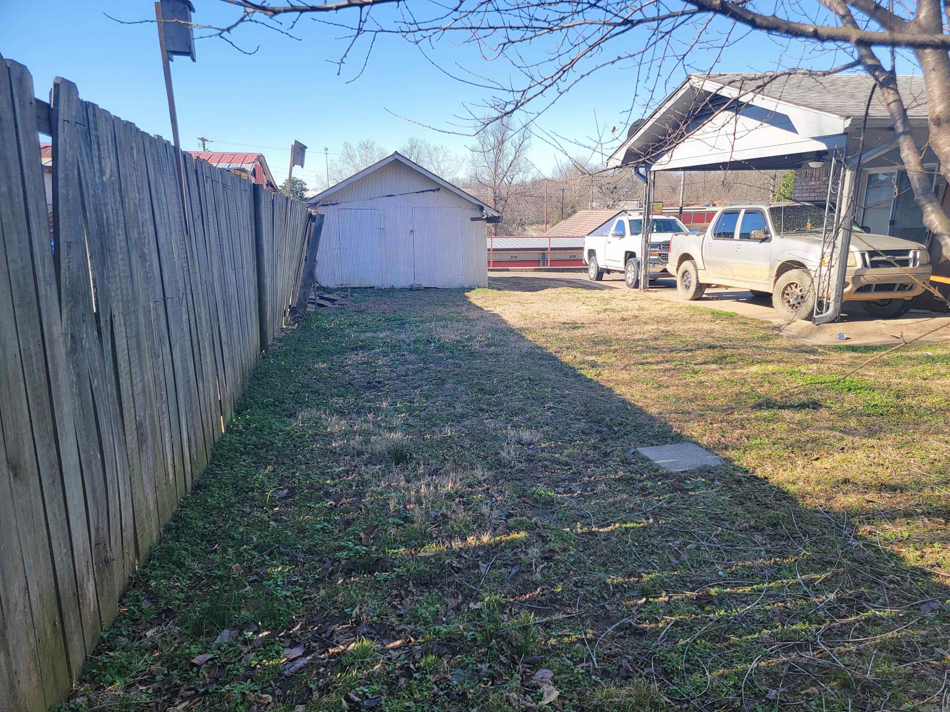 Mena Original - Residential