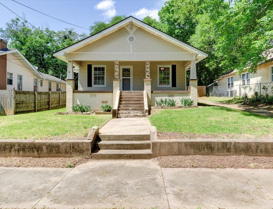 Welcome home to this charming property in the heart of Hot Springs. This updated 3-bedroom, 1.5-bath residence combines timeless character with essential upgrades, including a brand-new roof, HVAC system, and hot water heater. Inside, you’ll find freshly textured and painted walls, original hardwood floors, and a spacious living area featuring a decorative fireplace. Relax on the inviting front porch or enjoy the fully fenced backyard—perfect for outdoor living. Convenient laundry hookups complete the home. Just minutes from downtown, this move-in ready home effortlessly blends classic charm with a host of recent improvements!